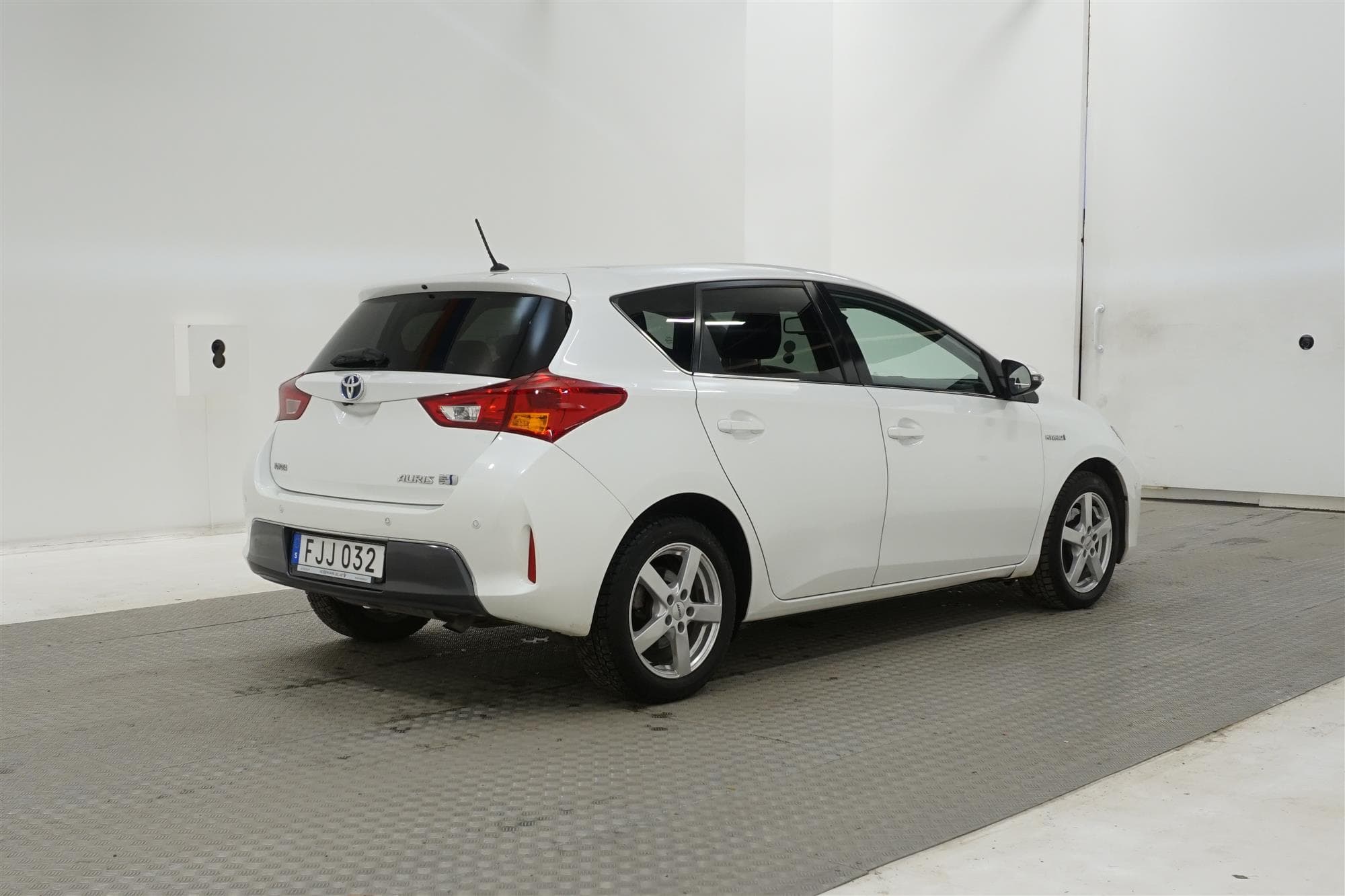 Toyota  Auris Hybrid e-CVT 136hk  M-Värm Pano Navi B-Kamera