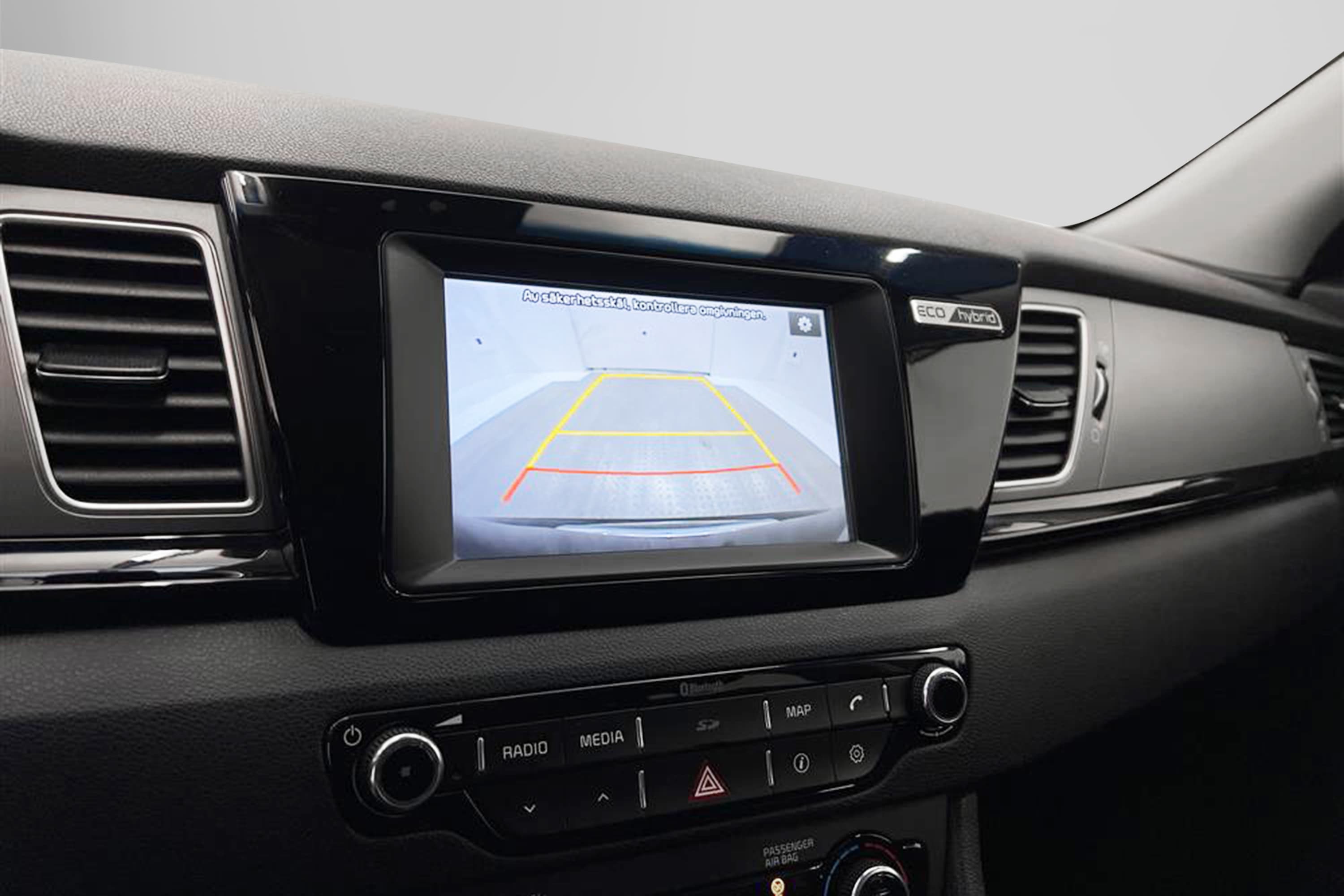 Kia Niro Hybrid 1.6 DCT Navi B-kam Välserv 0,38l/mil