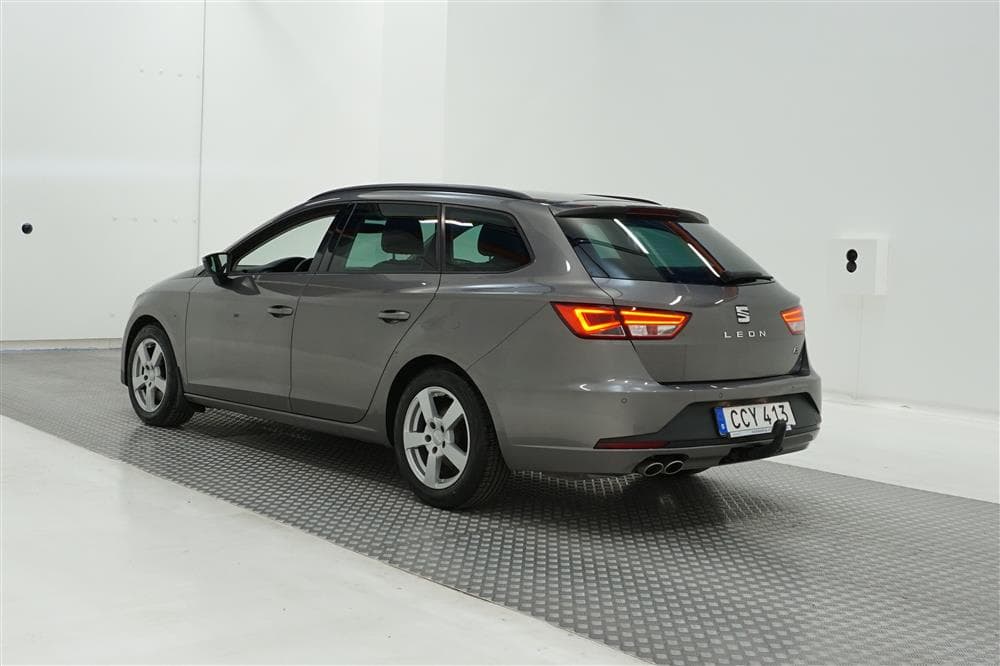 SEAT Leon ST 2.0 TDI 184hk FR Dragkrok P-sensor 0.48l/milexteriör