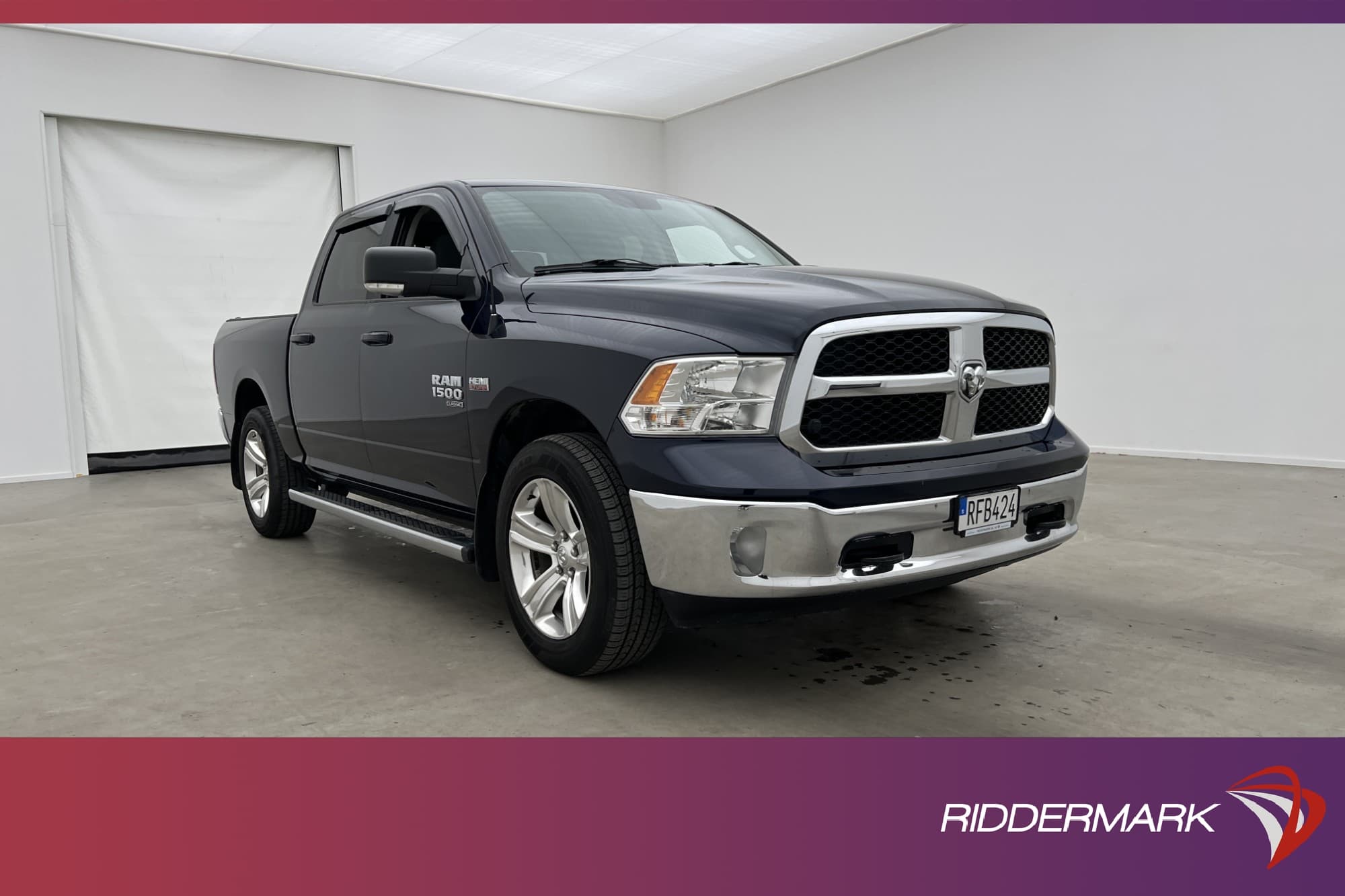 Dodge RAM 5.7 V8 4x4 M/K-Värmare Dragkrok Taklucka Alpine