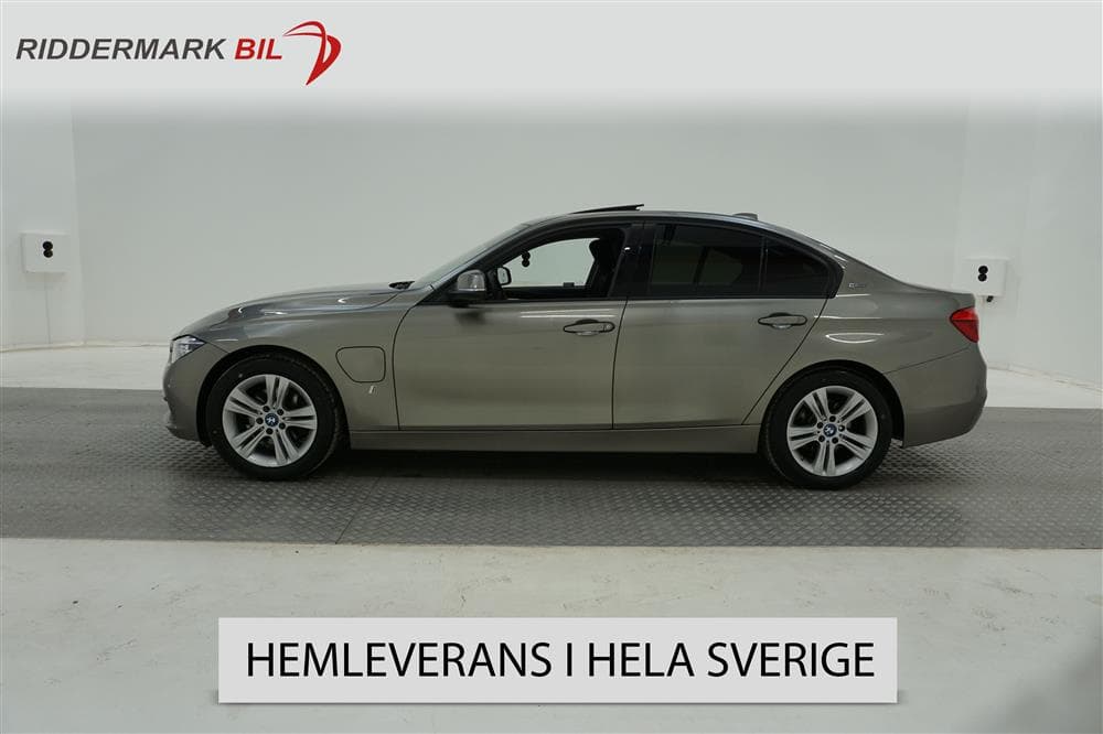 BMW 330e Sedan 252hk