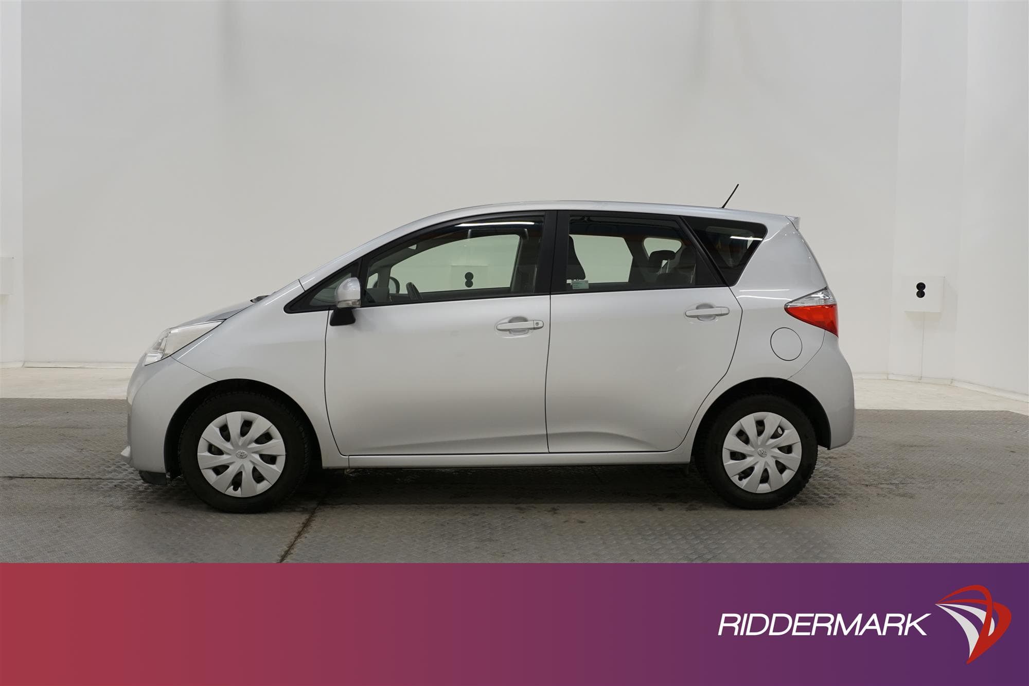 Toyota Verso-S 1.33 99hk 2 Brukare
