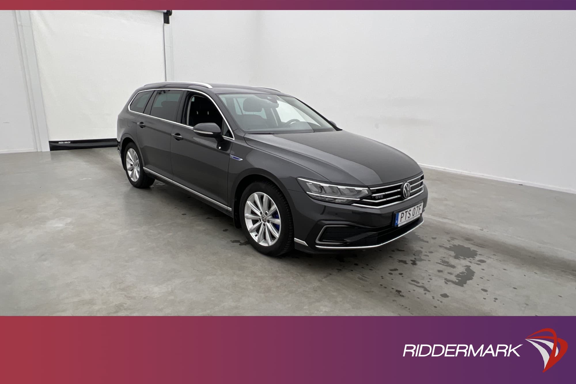 Volkswagen Passat GTE 218hk