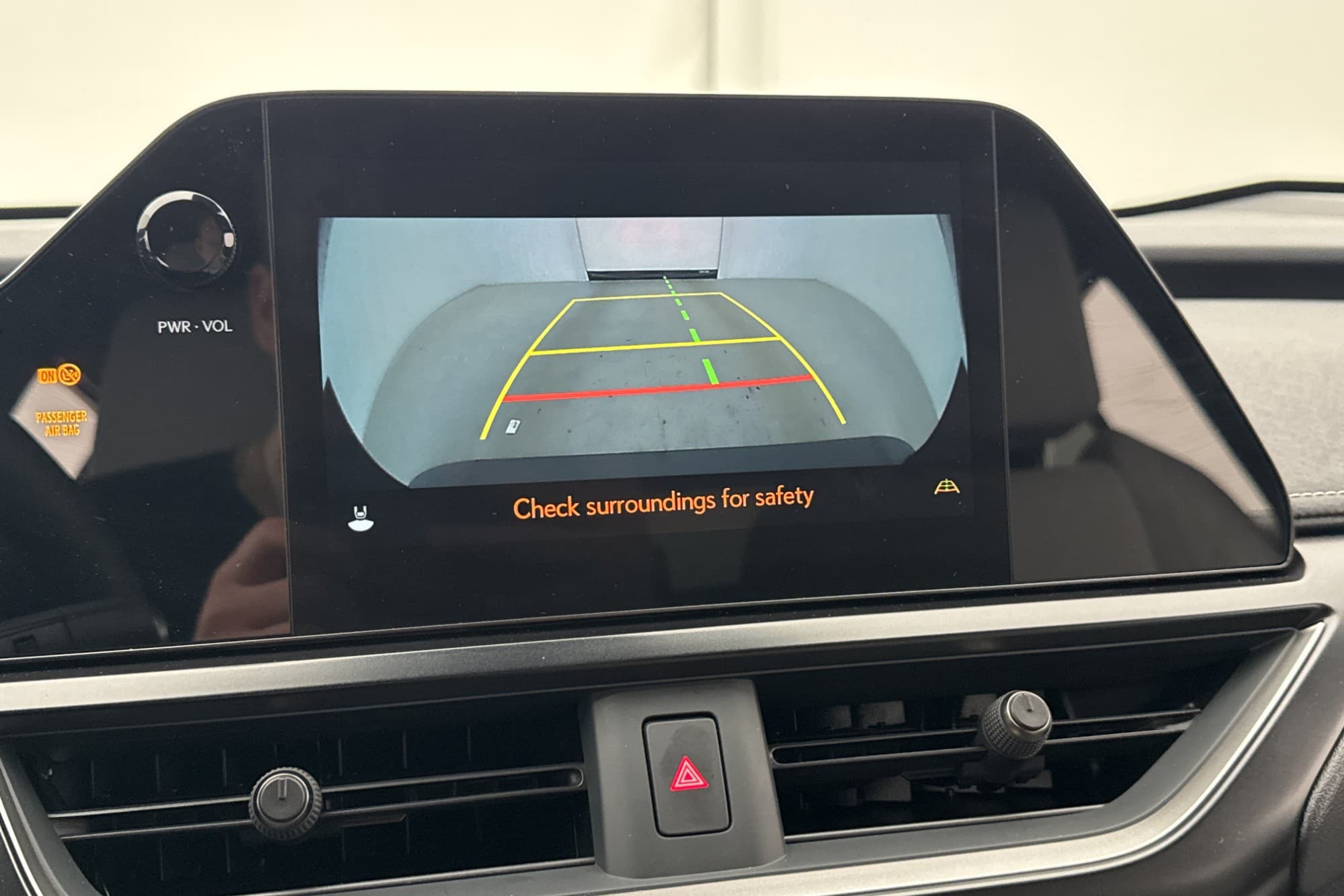 Lexus UX 250h CVT 184hk F Sport Skinn Kamera Navi CarPlay