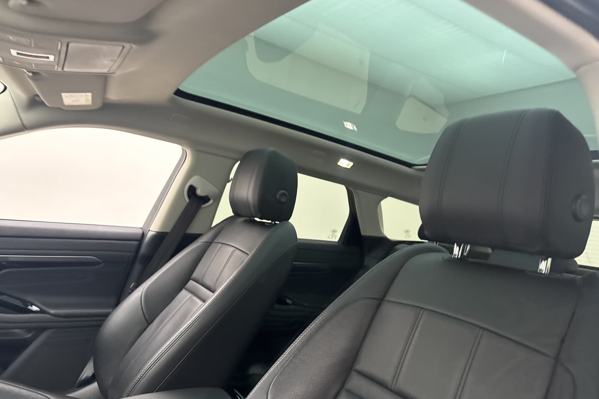 Land Rover Range Rover Evoque D180 MHEV AWD Signature Pano