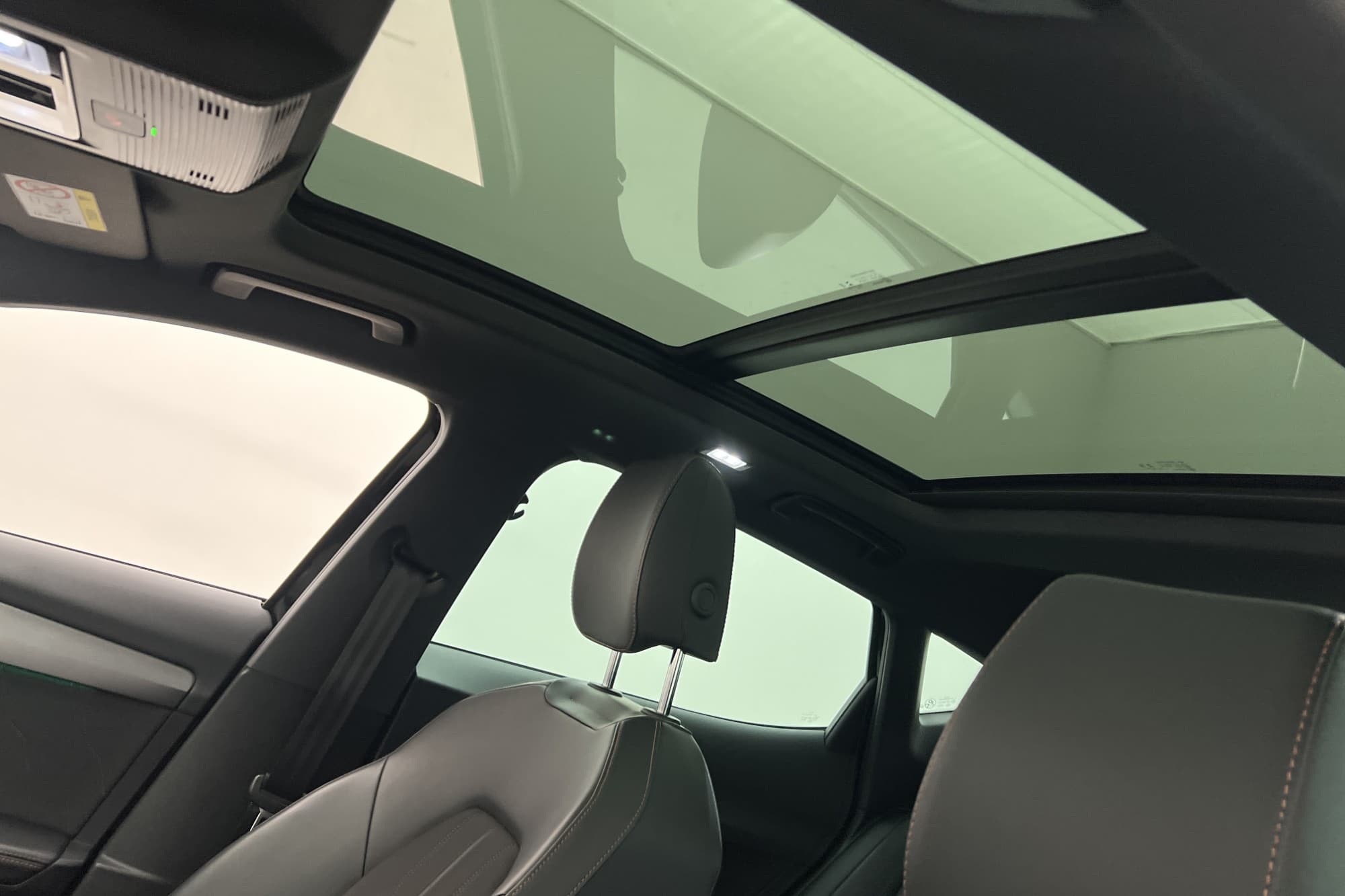 CUPRA Formentor e-Hybrid 204hk Panorama Kamera CarPlay Drag