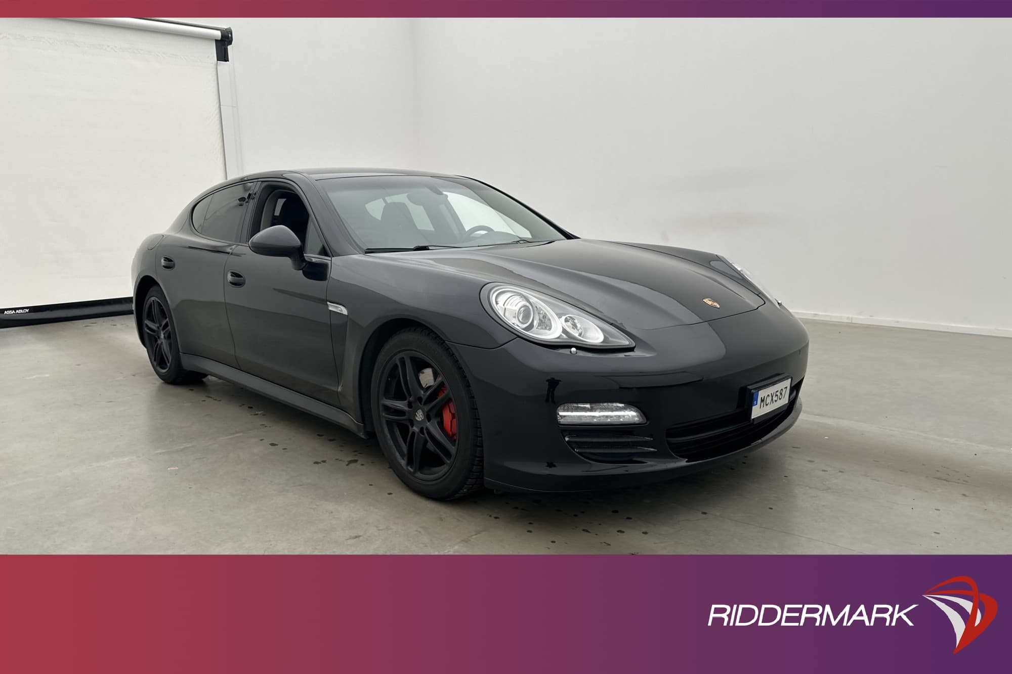 Porsche Panamera 4 PDK 300hk AWD