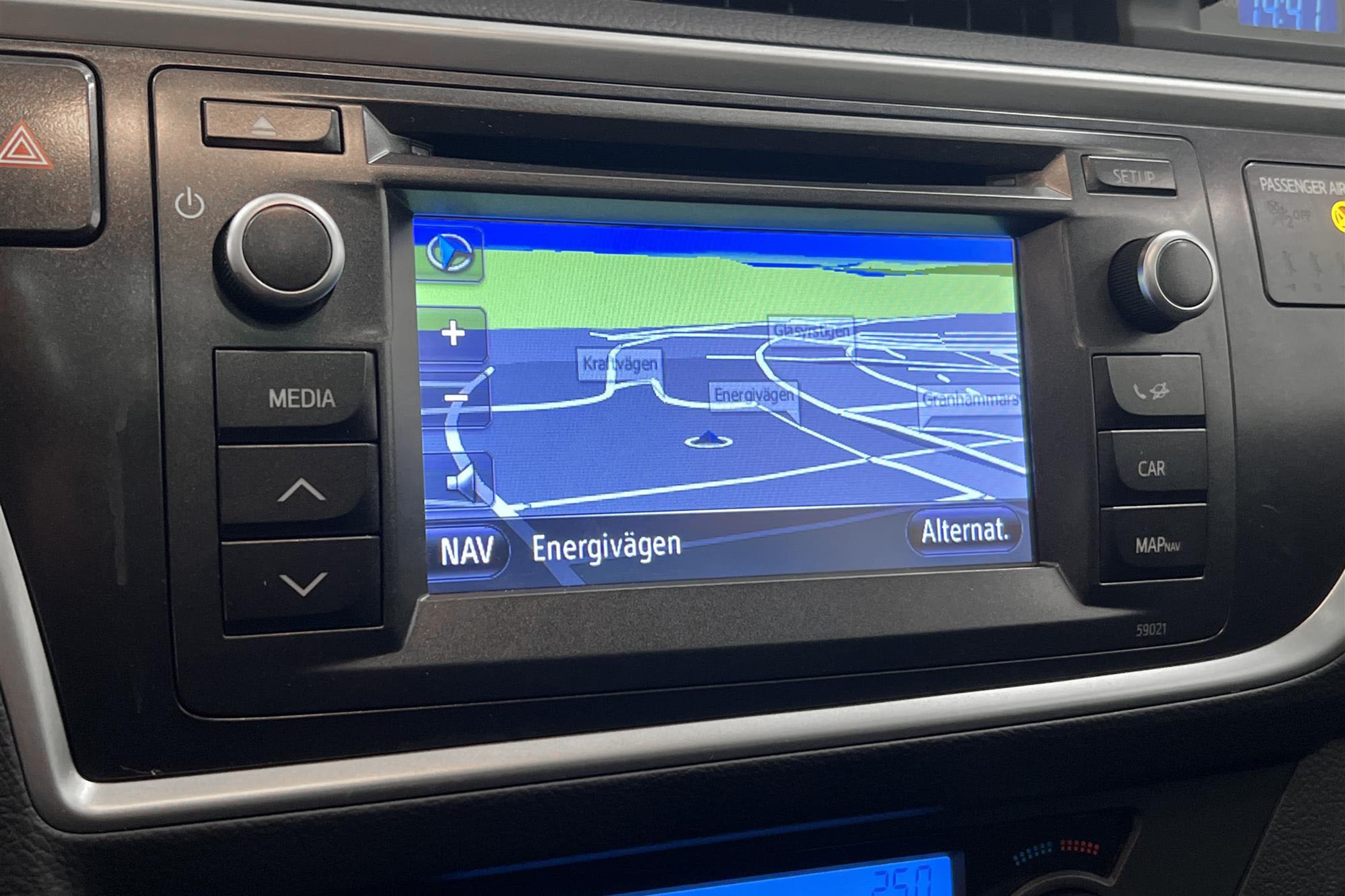 Toyota Auris Hybrid e-CVT 136hk Navi Pano B-Kam 0,40L/mil
