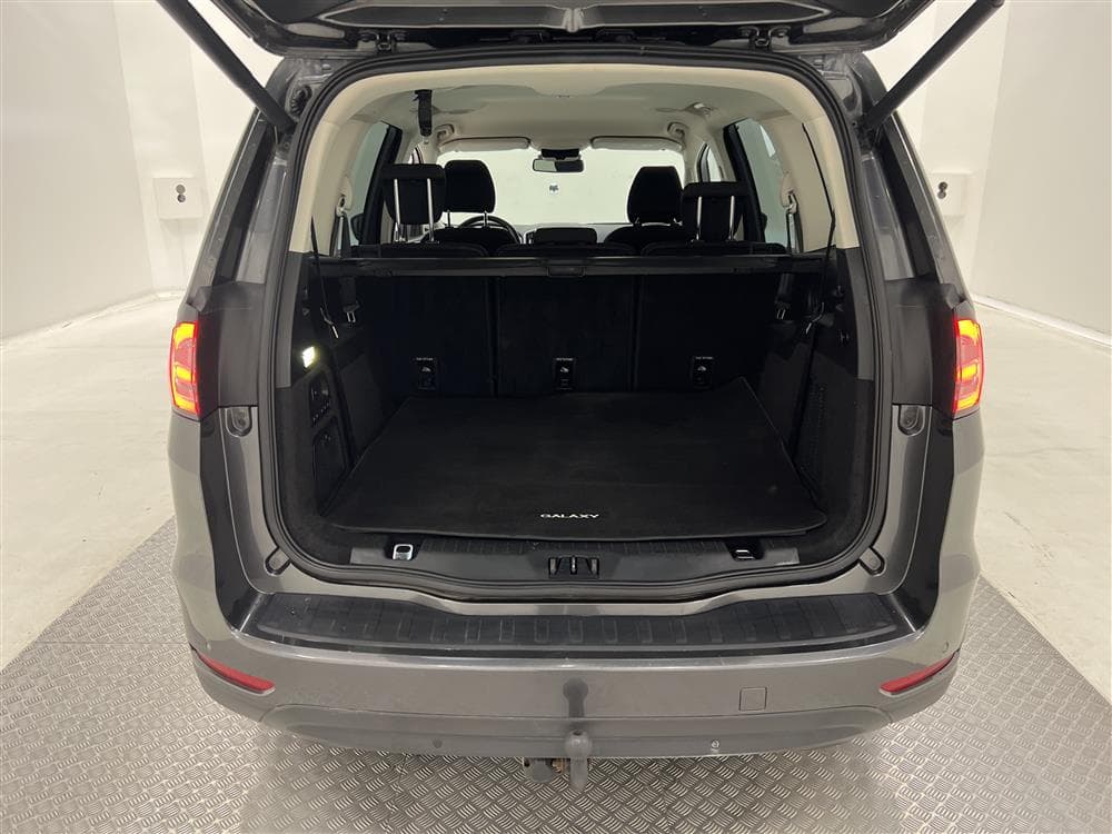 Ford Galaxy 2.0 TDCI 180hk AWD Titanium 7-Sits D-Värm Draginteriör