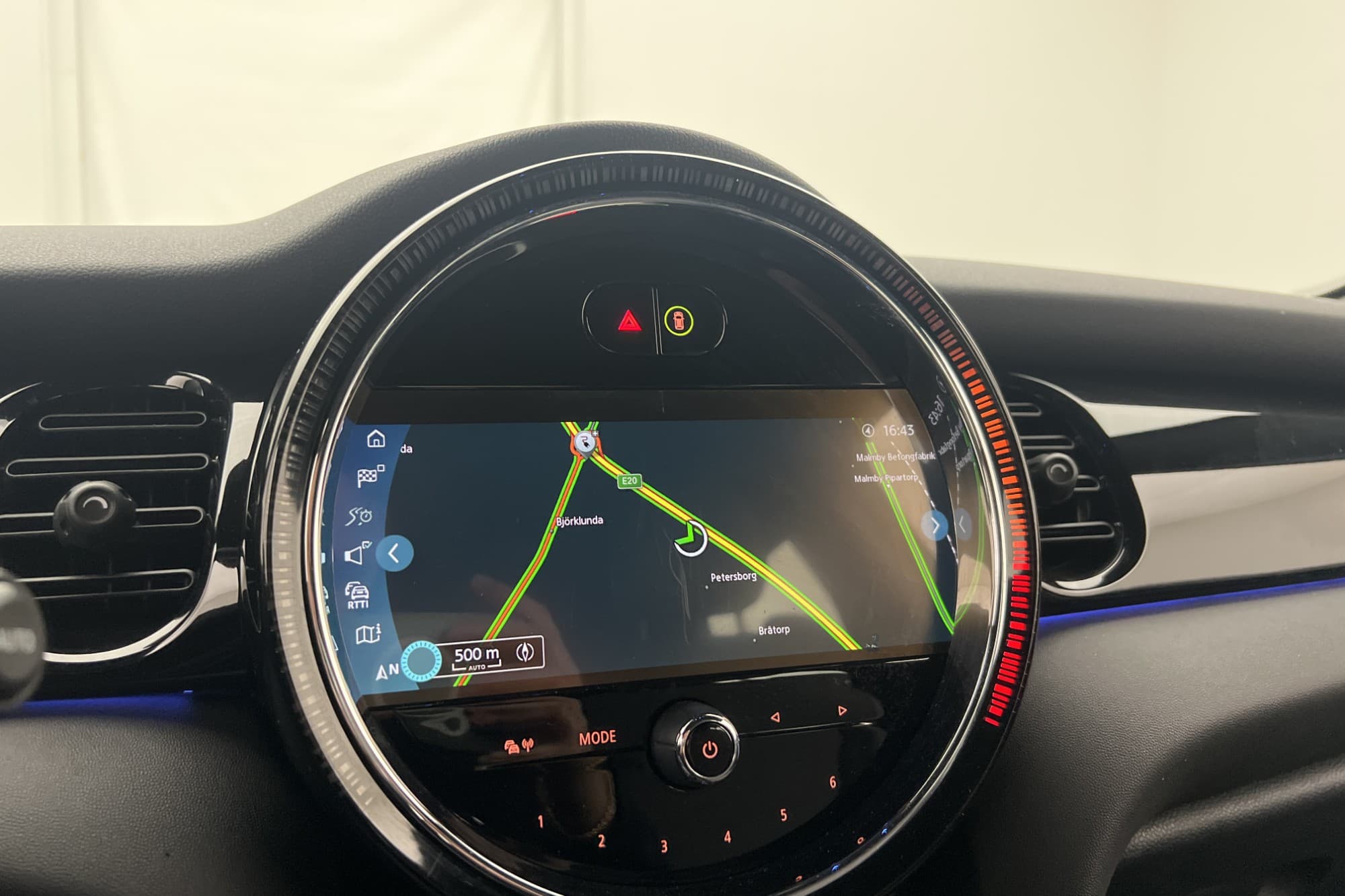 MINI Cooper SE 32.6 kWh 184hk Navigation Halvskinn MOMS