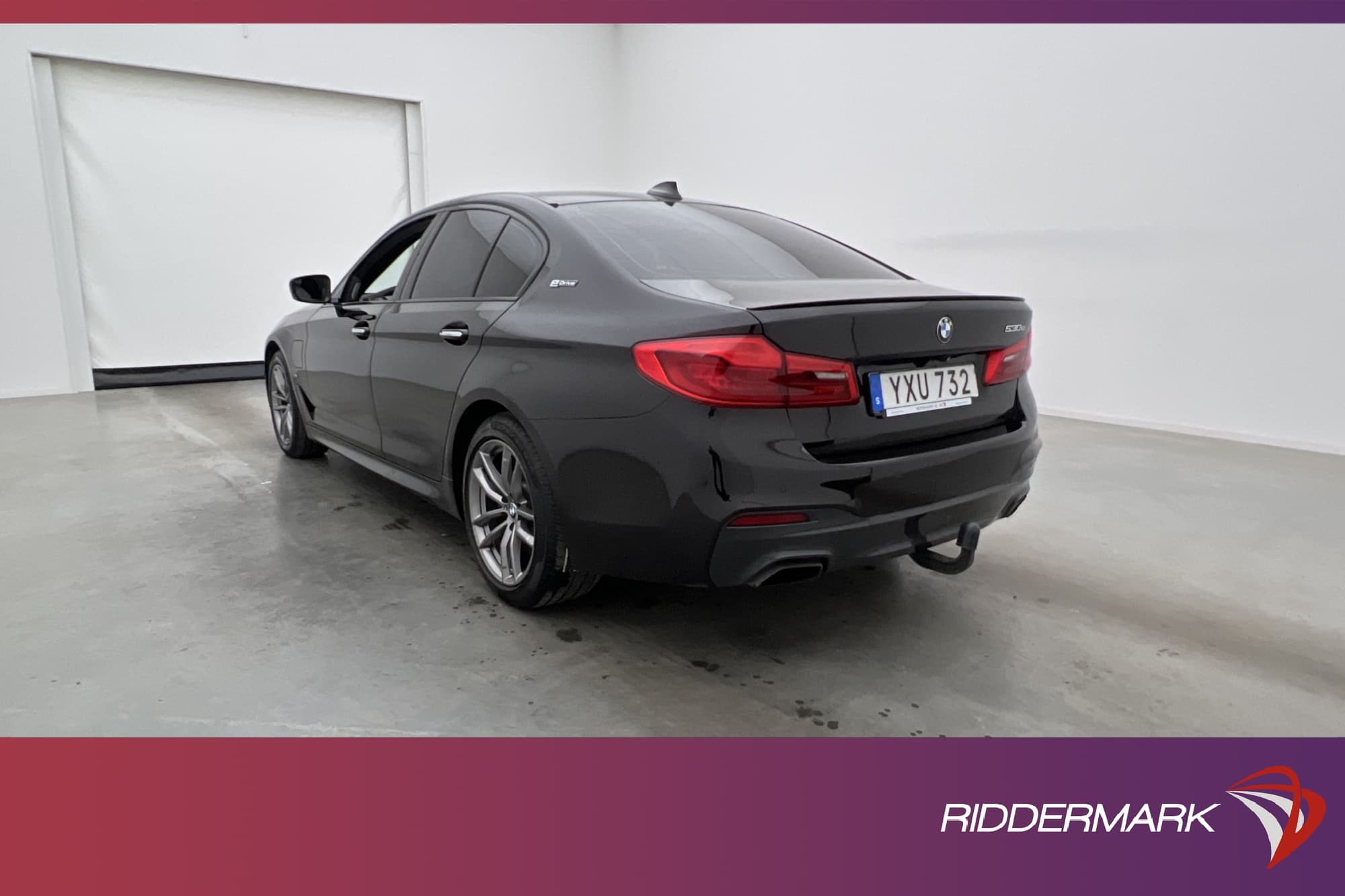 BMW 530e iPerformance 252hk