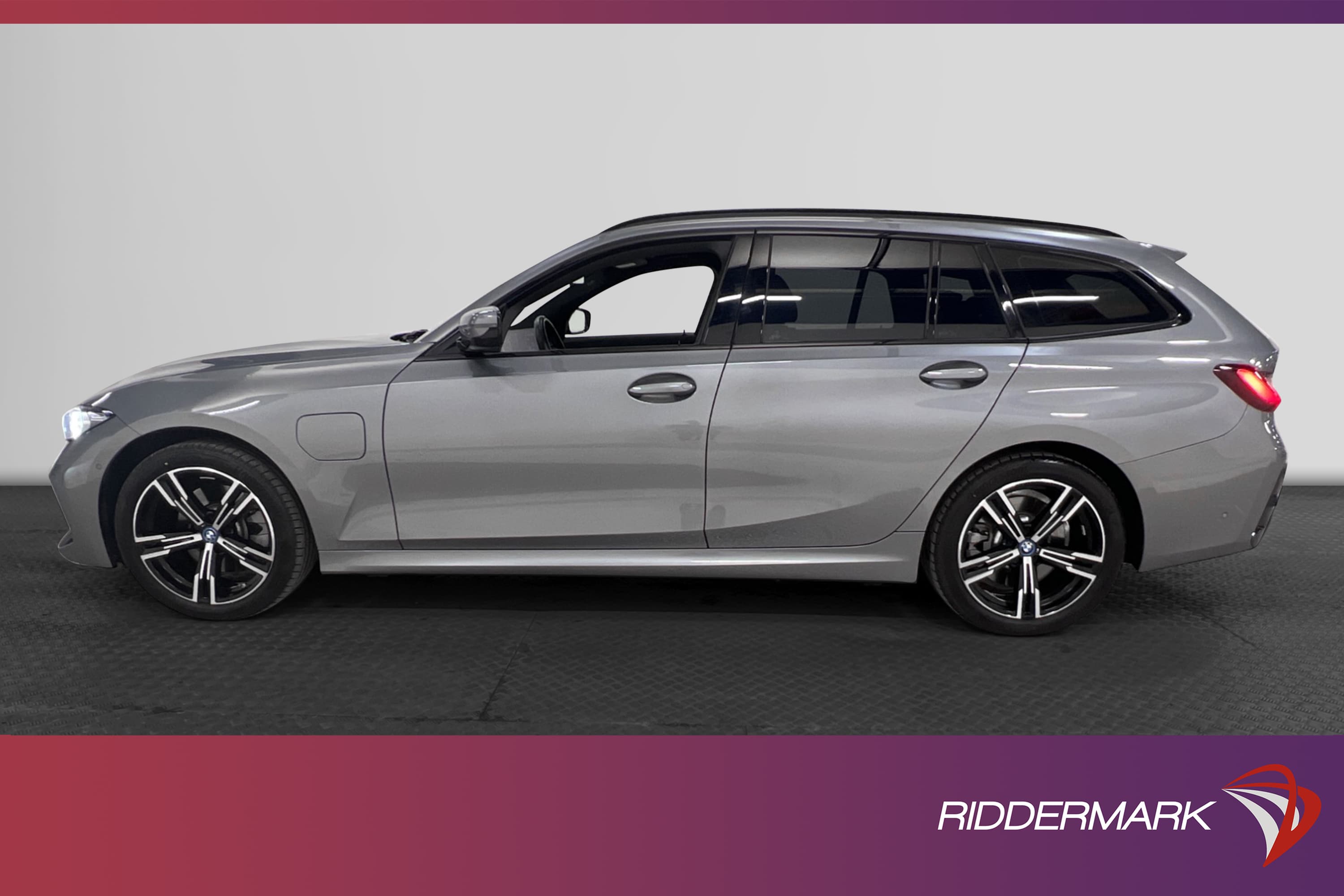 BMW 330e xDrive Touring 292hk M Sport Backkamera Drag HiFi