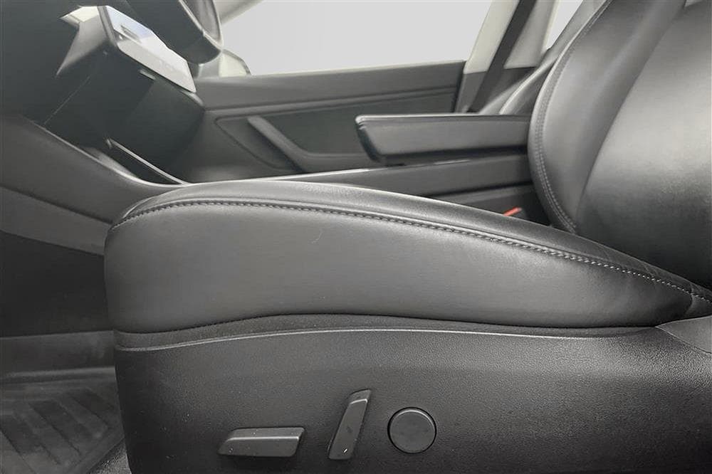 Tesla Model 3 Long Range AWD 440hk Svensksåld 1 Brukareinteriör