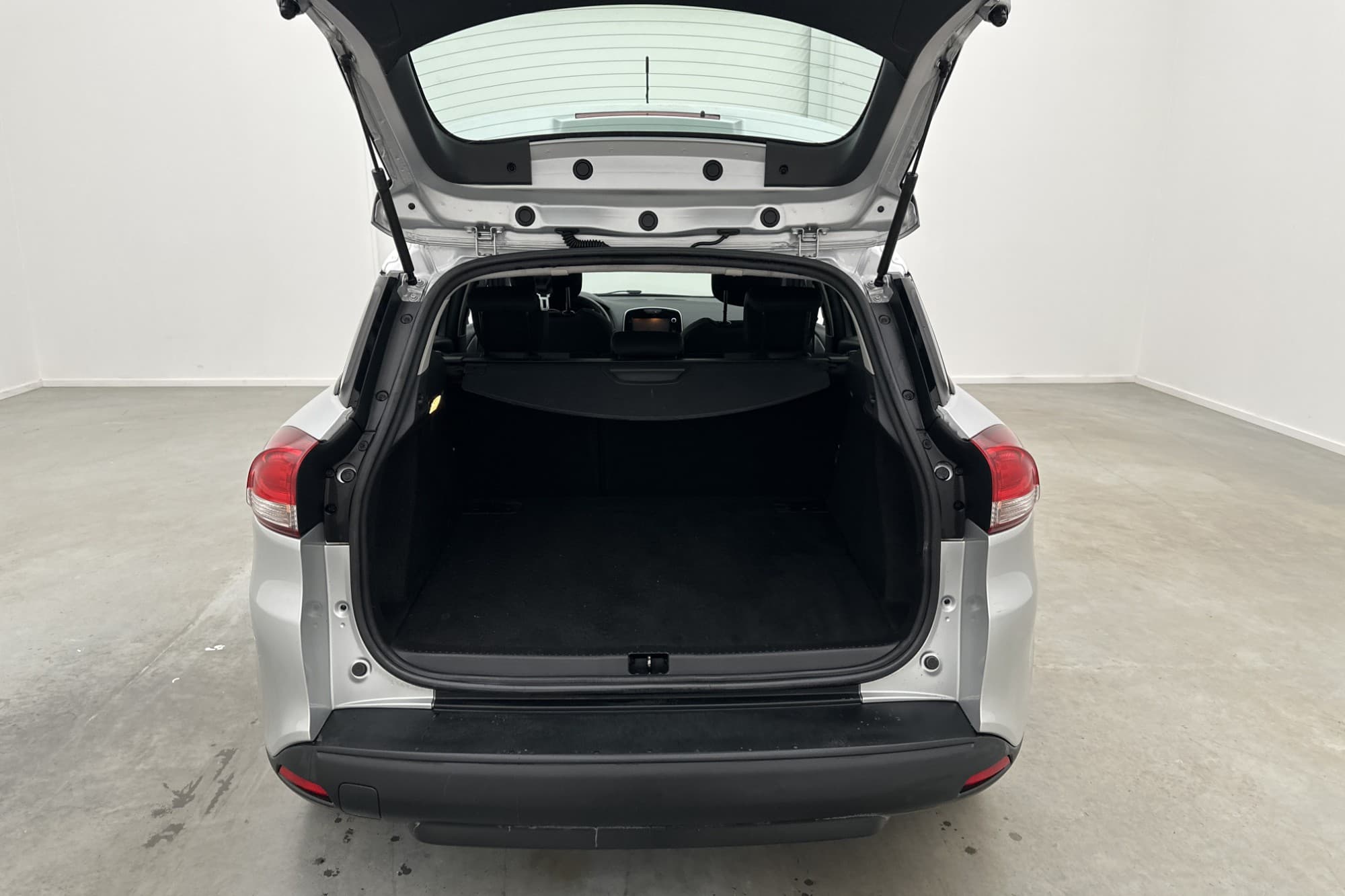 Renault Clio Sport Tourer 0.9 TCe 90hk Zen Navi Farthållare