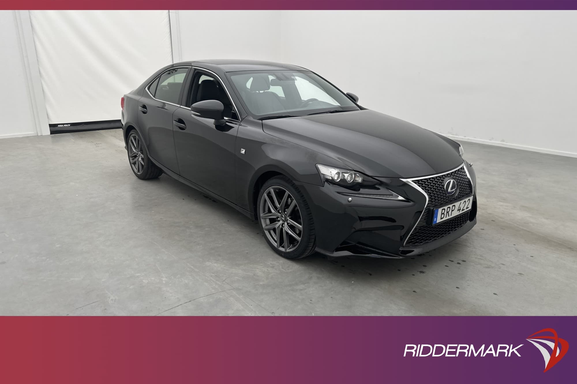 Lexus IS 300h 223hk