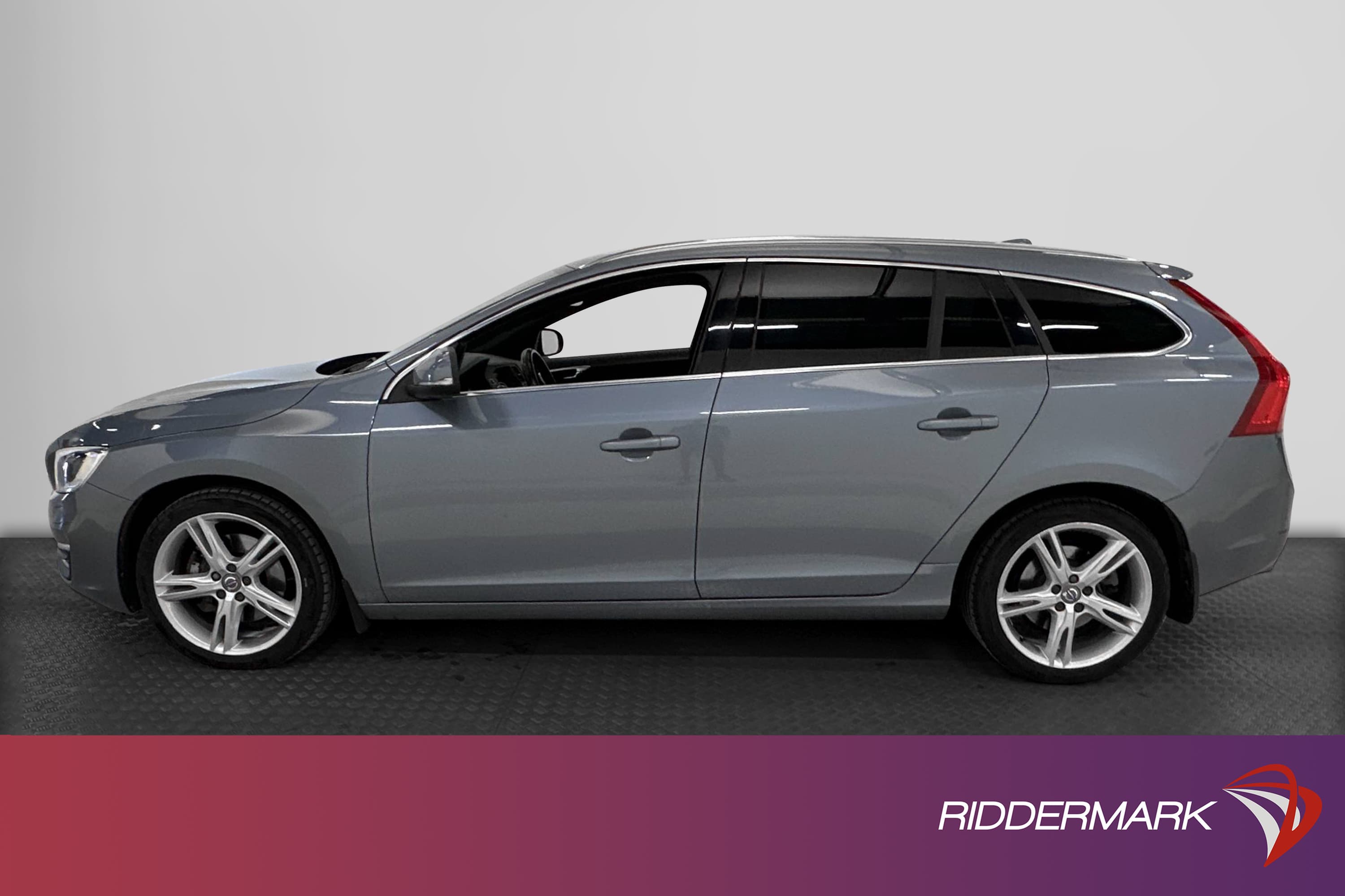 Volvo V60 D4 AWD Summum 190hk