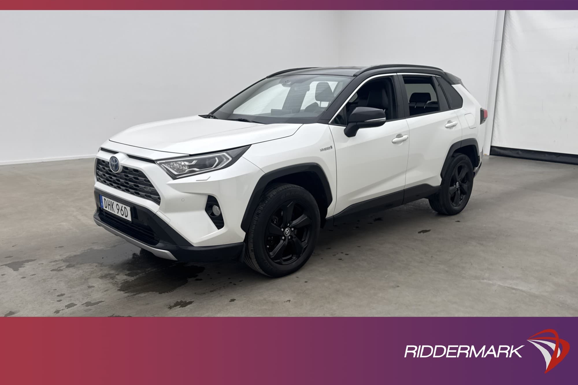 Toyota RAV4 Hybrid AWD-i 222hk Style Kamera CarPlay Dragkrok