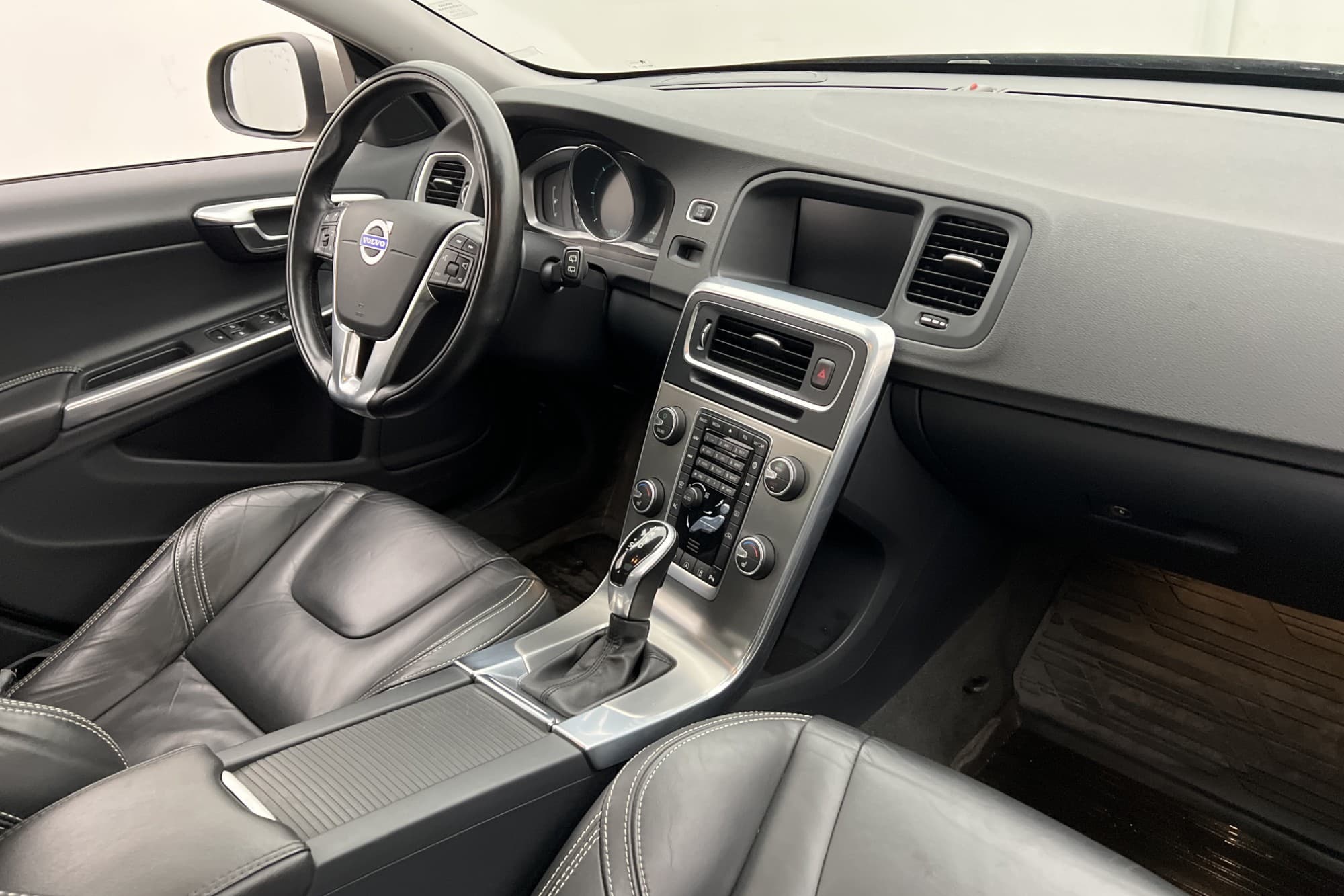 Volvo V60 D2 115hk Summum Navi Taklucka Värm Drag Skinn BLIS