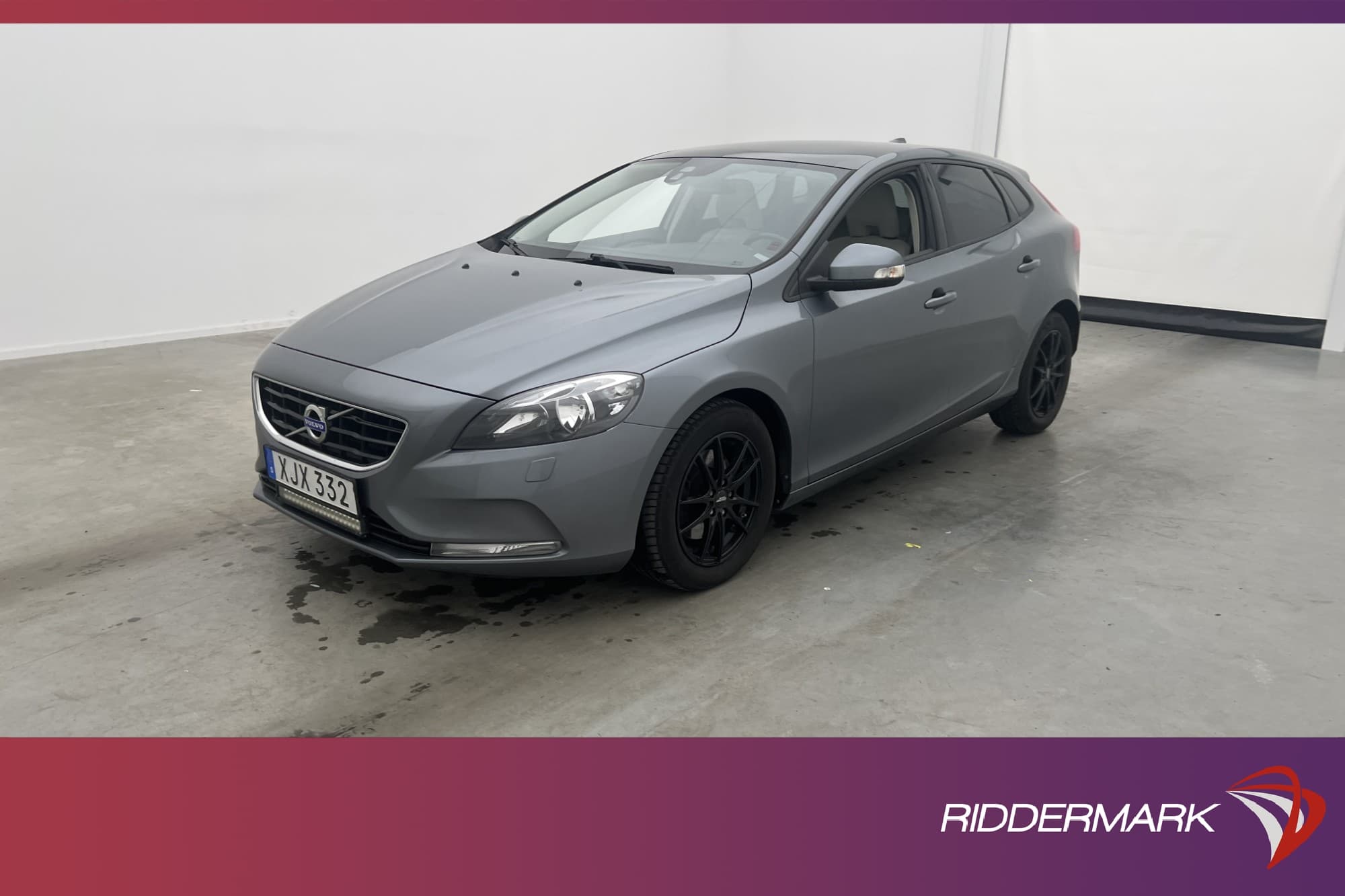 Volvo V40 T2 120hk