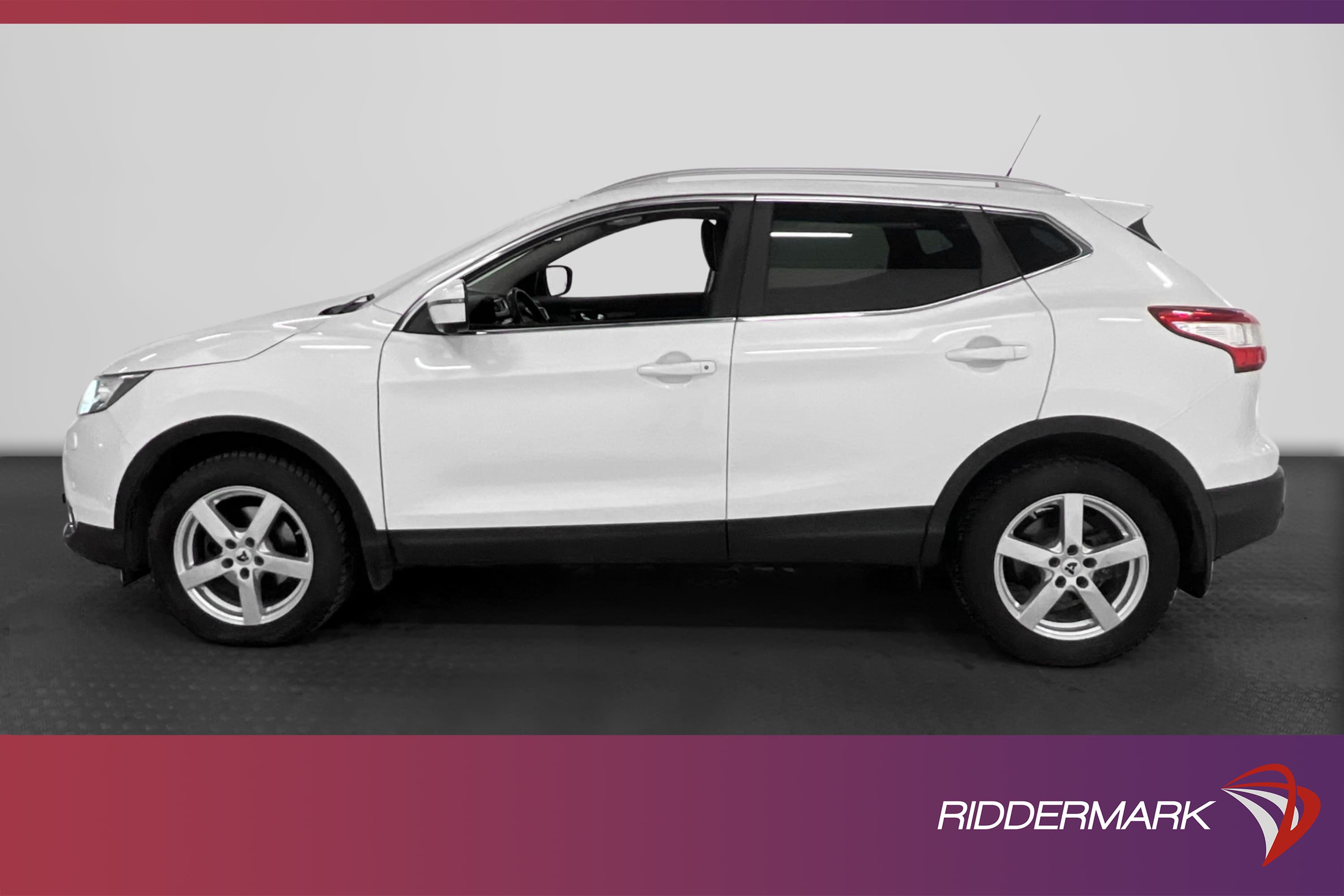 Nissan Qashqai 1.6 dCi 130hk Tekna Pano M-Värmare 360º Navi