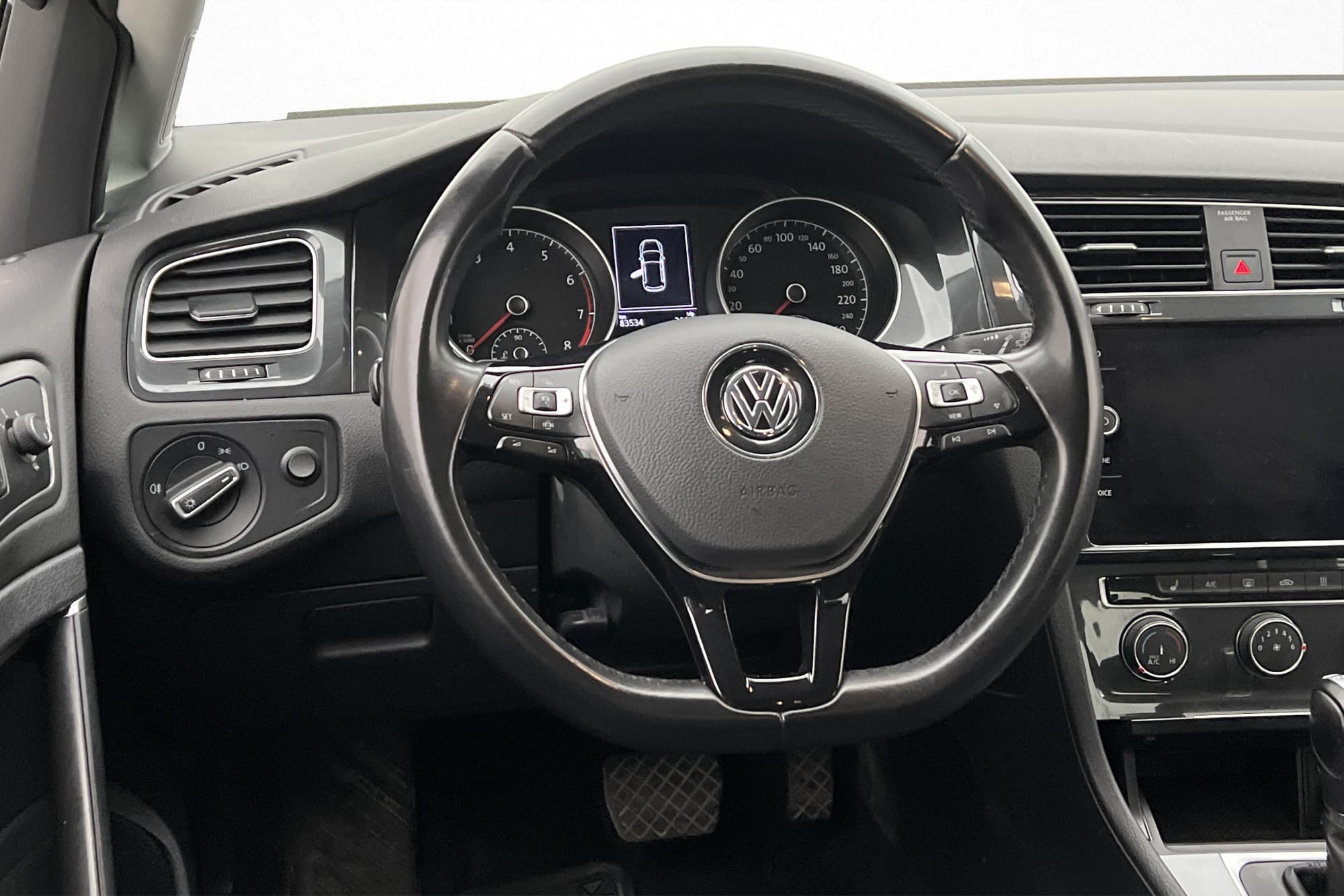 Volkswagen Golf 1.0 TSI Adpt-fart CarPlay Värmare A/C Drag