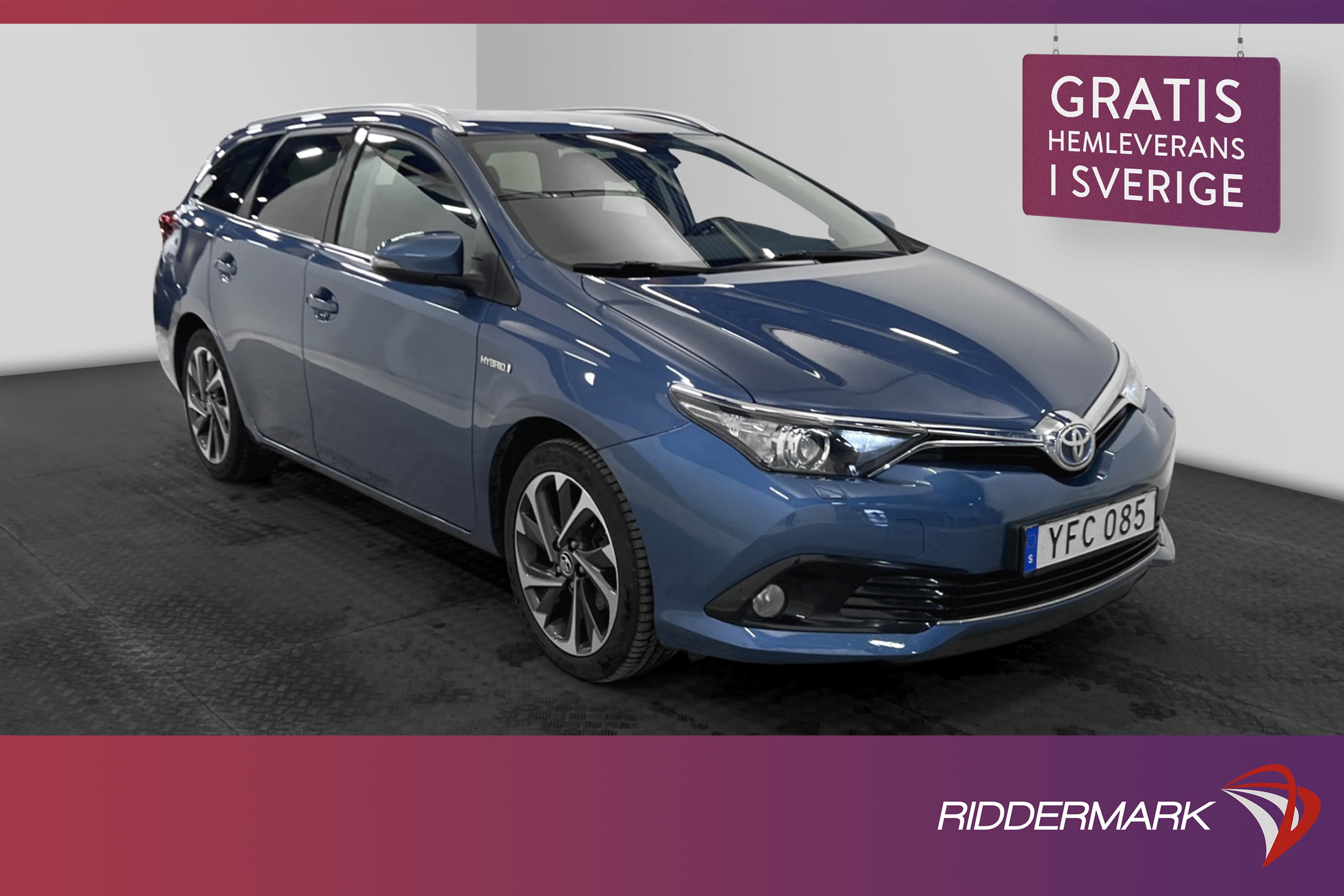 Toyota Auris Sports Hybrid e-CVT 136hk