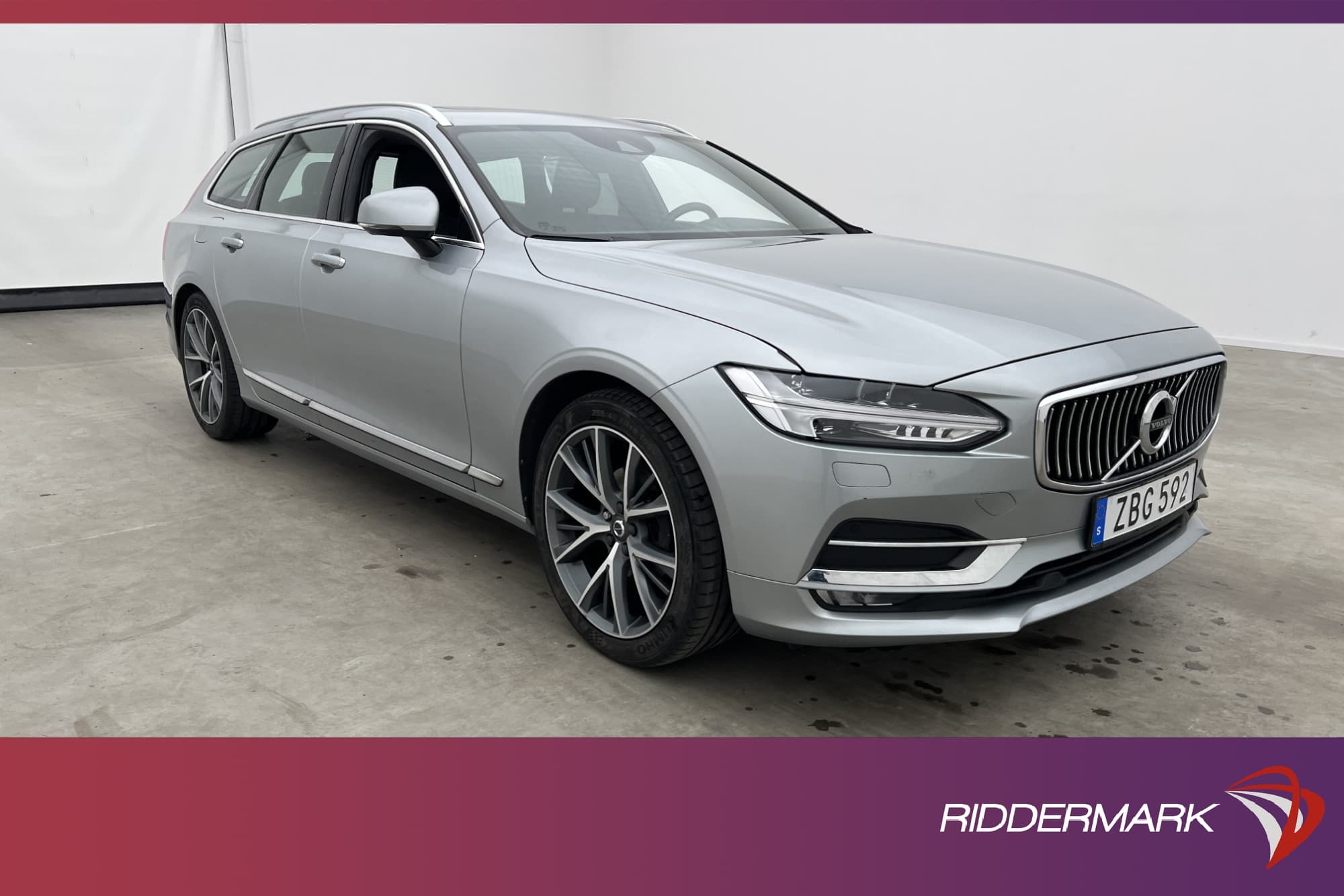 Volvo V90 D4 AWD