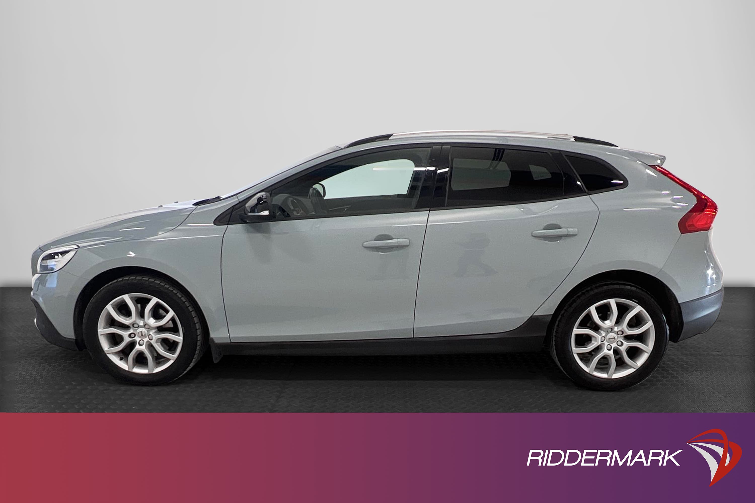 Volvo V40 Cross Country D2 Momentum VOC Drag Värmare Navi