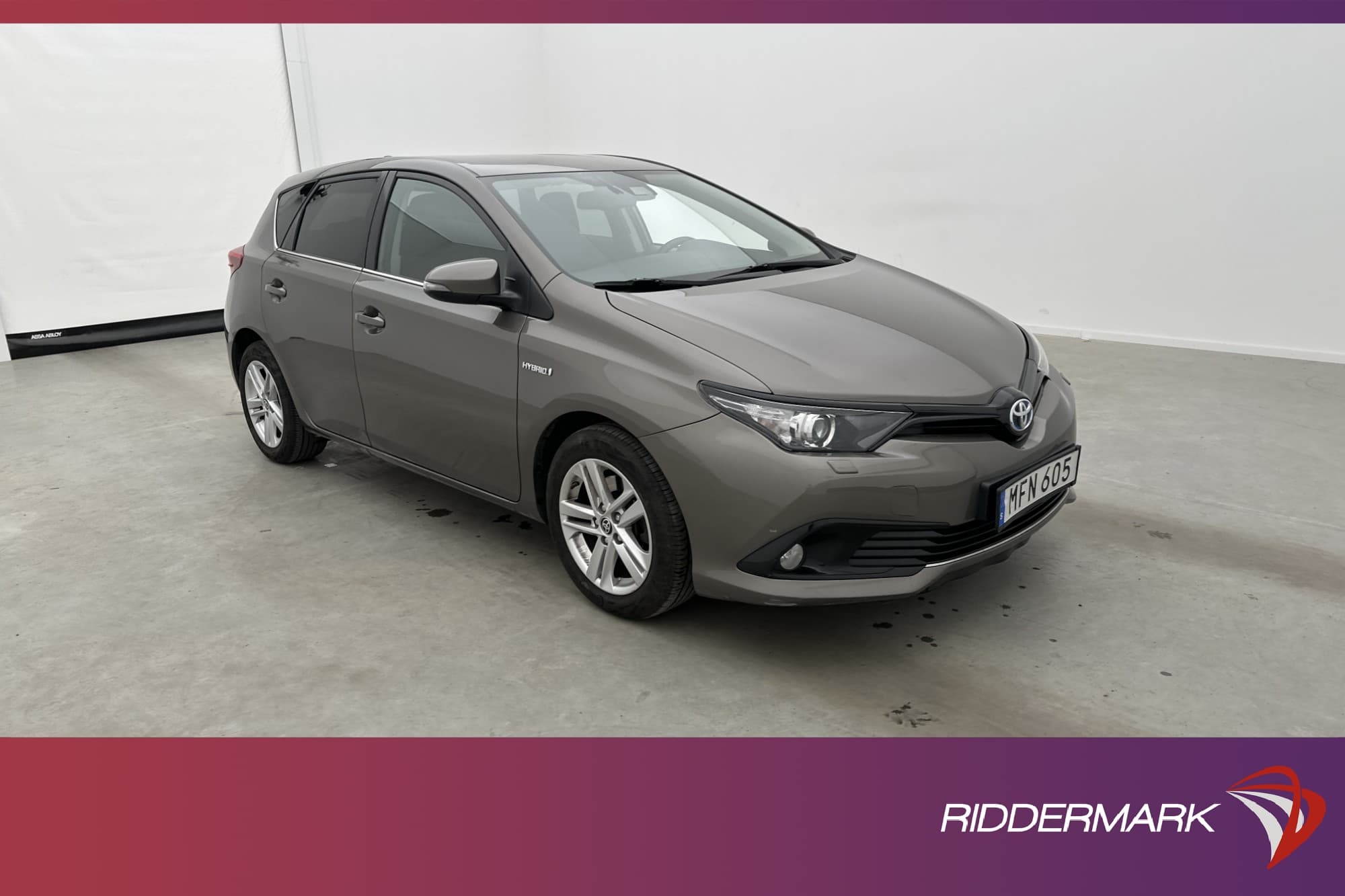Toyota Auris Hybrid 136hk