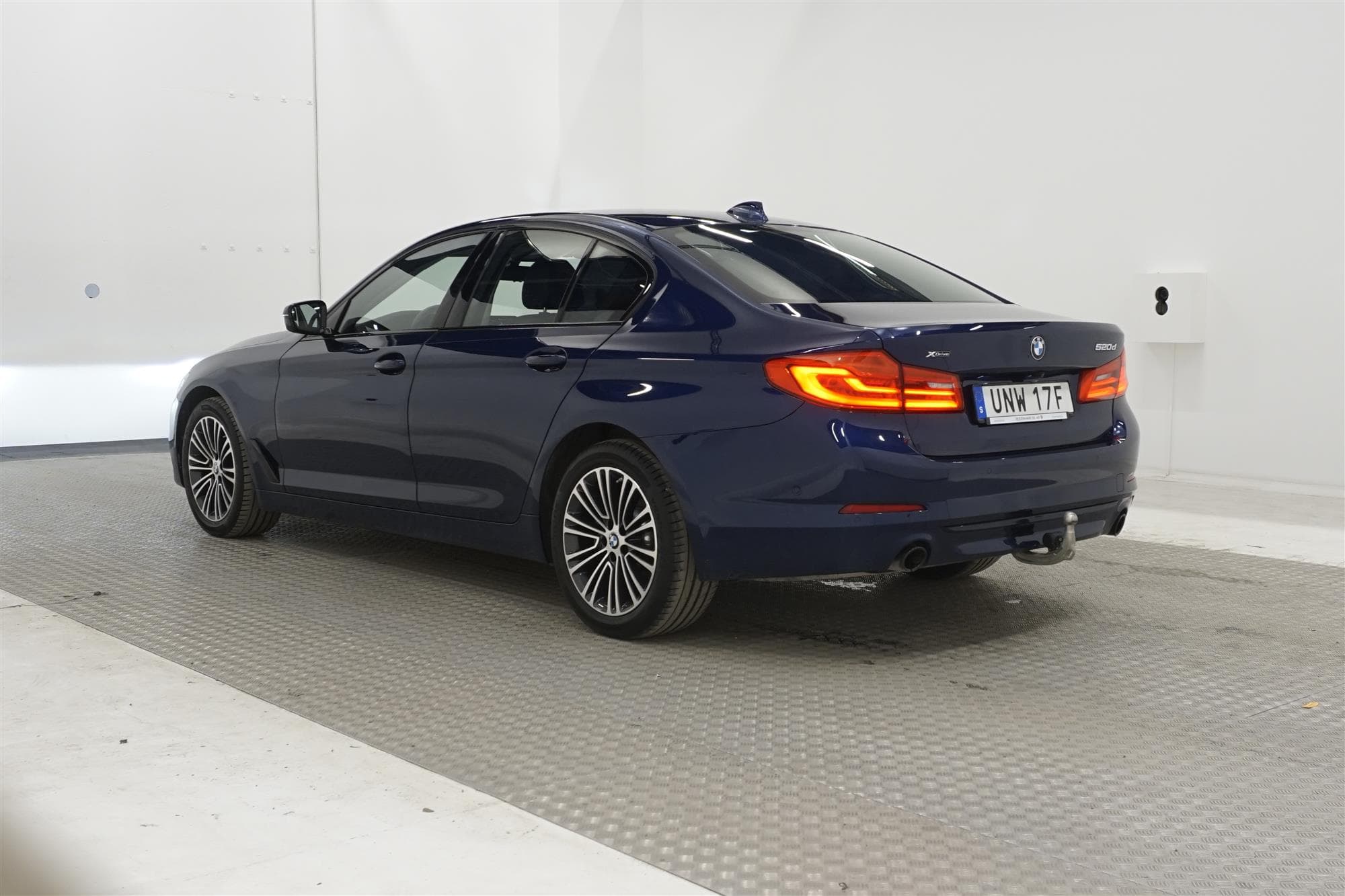 BMW 520 d xDrive 190hk Sportline HiFi Navi Drag 0,47l/milexteriör
