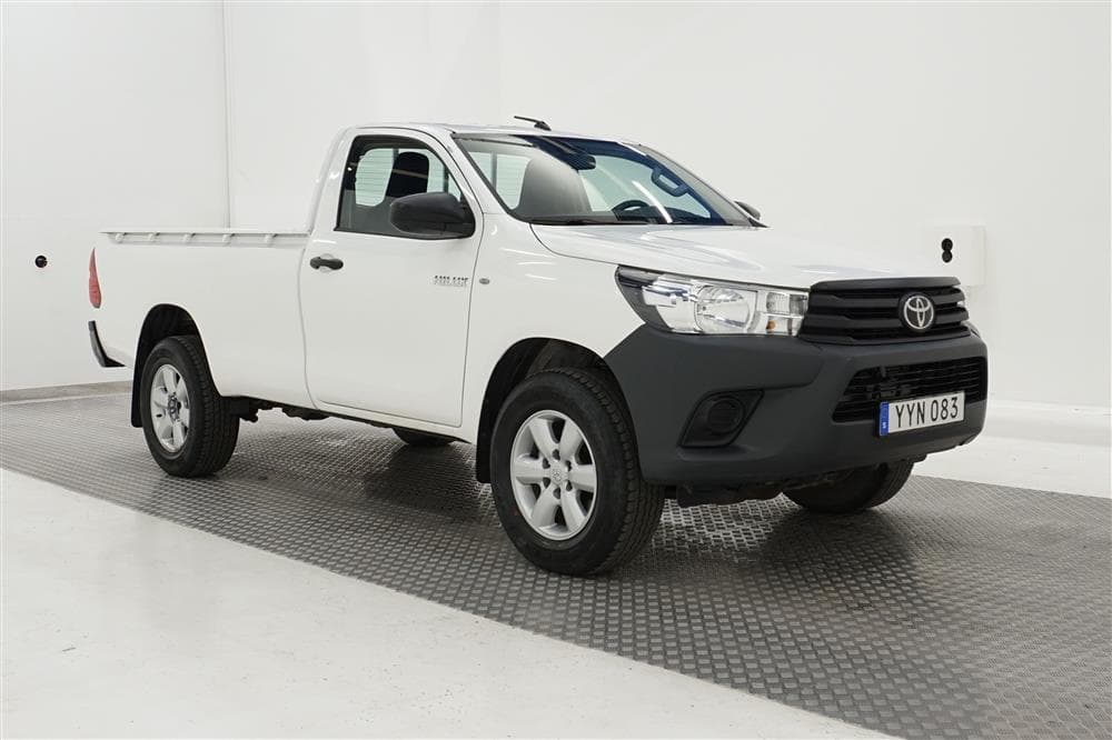 Toyota Hilux 2.4 D 4WD Eu6 150hk M-värmare Drag Moms