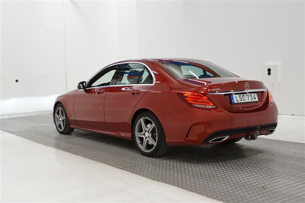 Mercedes-Benz C 250 4M AMG Skinn Navi Drag 0,49L/Mil exteriör