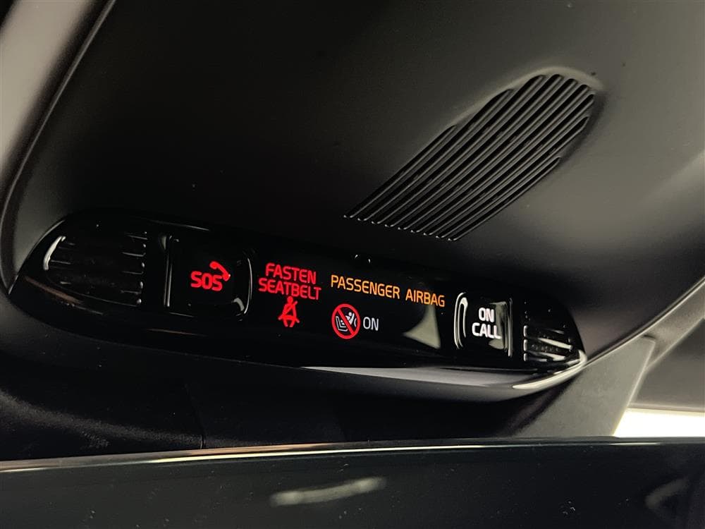 Volvo V90 D3 AWD 150hk R-Design VOC Värmare GPS PDC 0,5l/mil