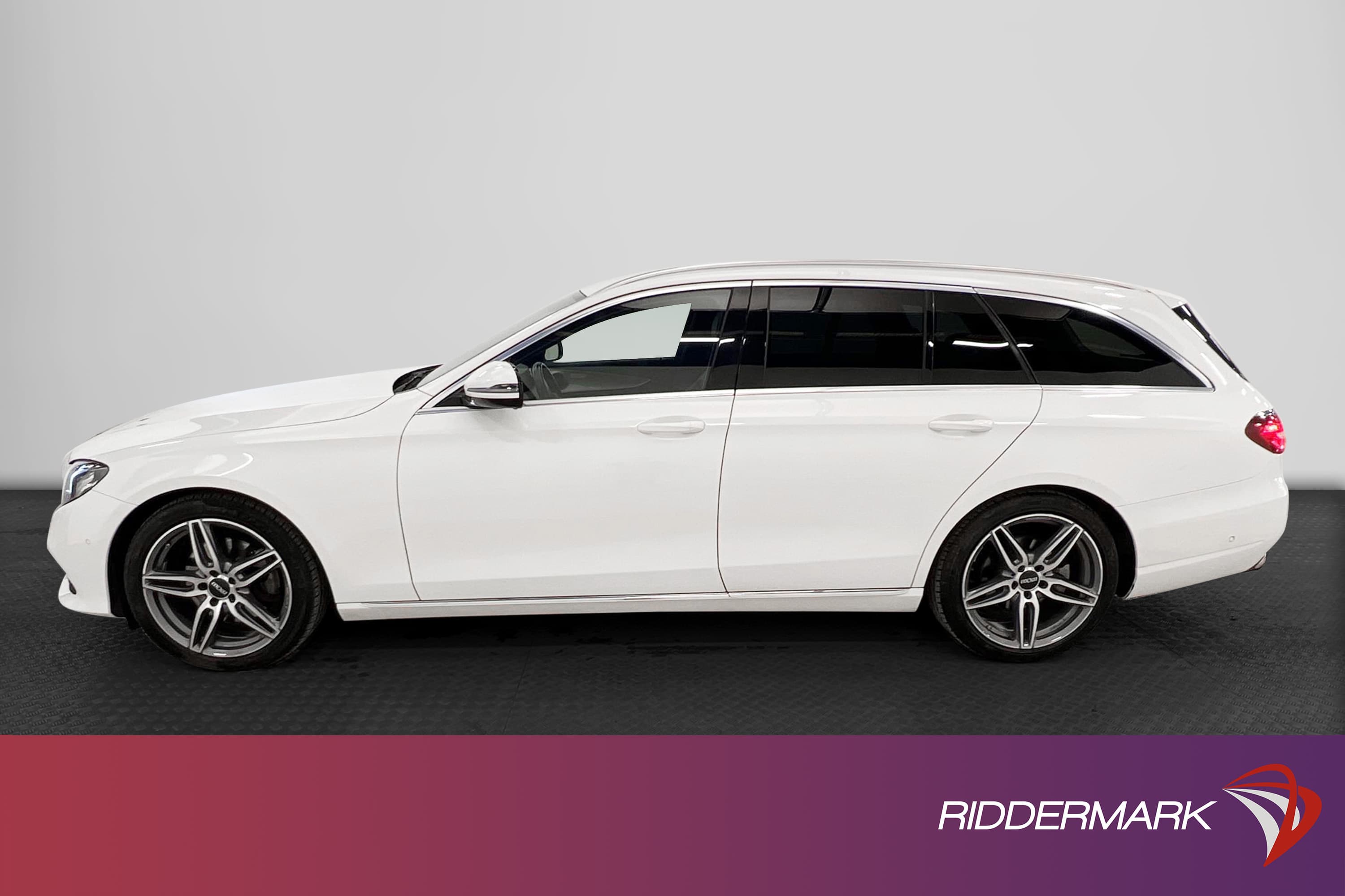 Mercedes-Benz E 220 d 194hk B-kamera D-värme Drag Navi