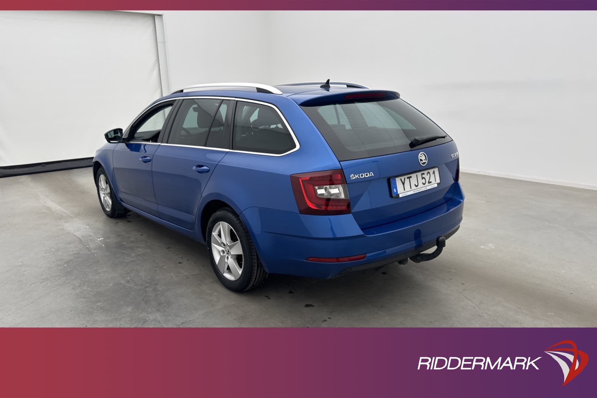 Škoda Octavia 2.0 TSI 190hk Premium Värm Navi Kamera Canton
