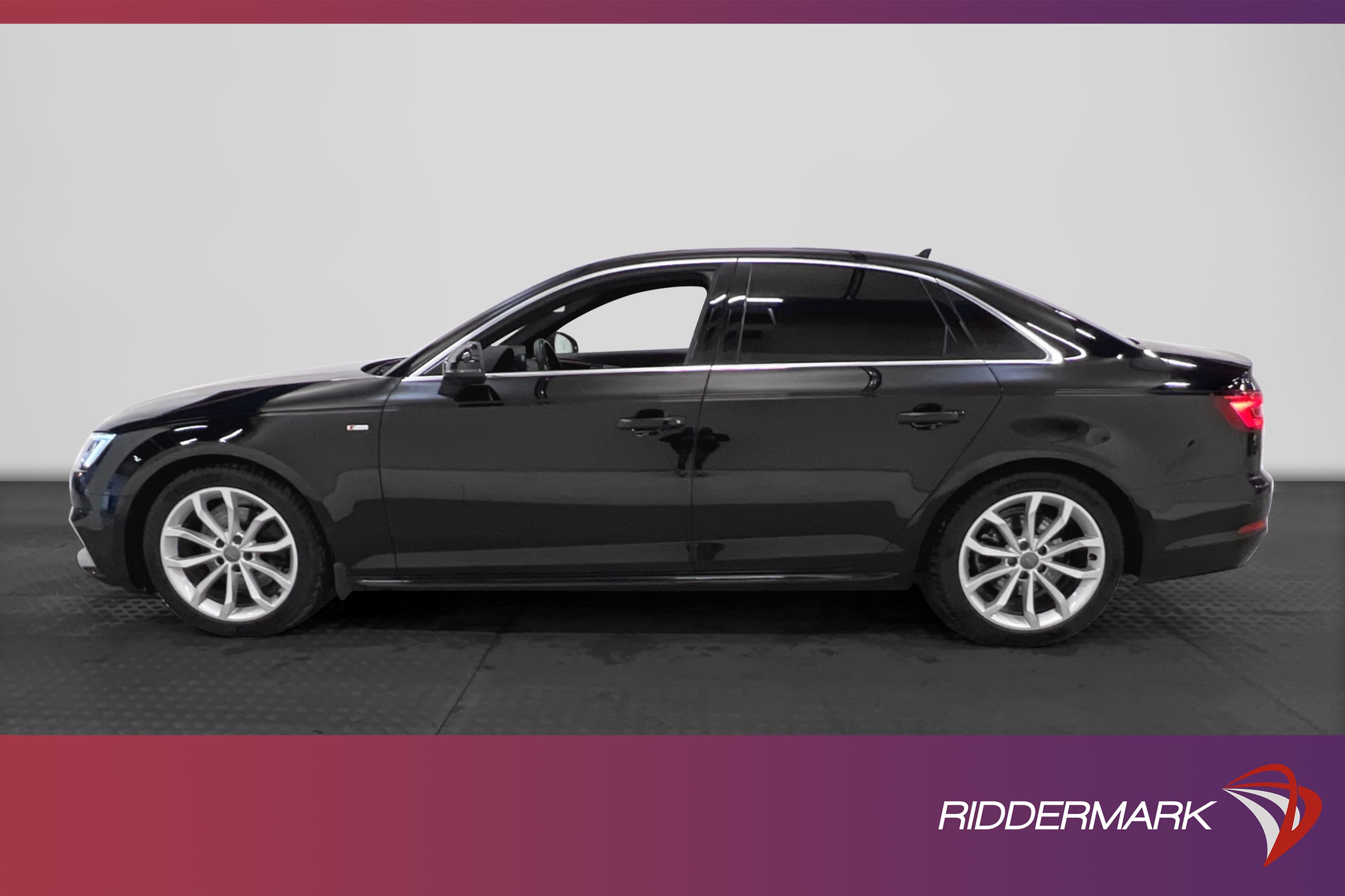 Audi A4 Sedan 40 TFSI 190hk S-Line