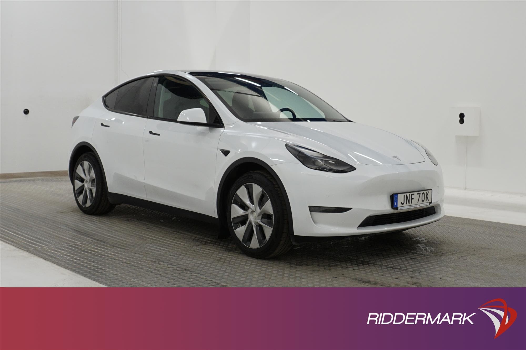 Tesla Model Y Long Range AWD 345hk