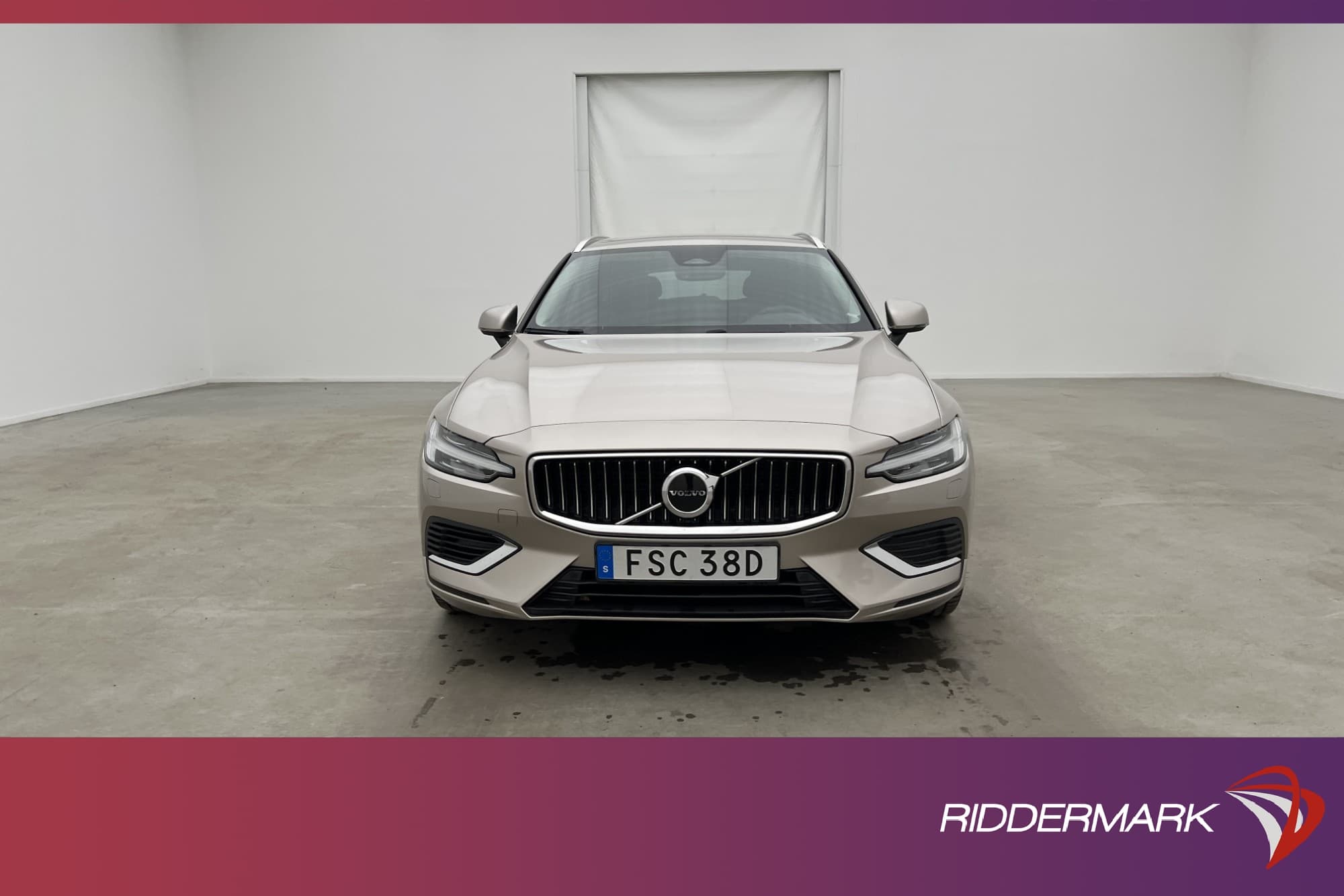 Volvo V60 Recharge T6 AWD 350hk