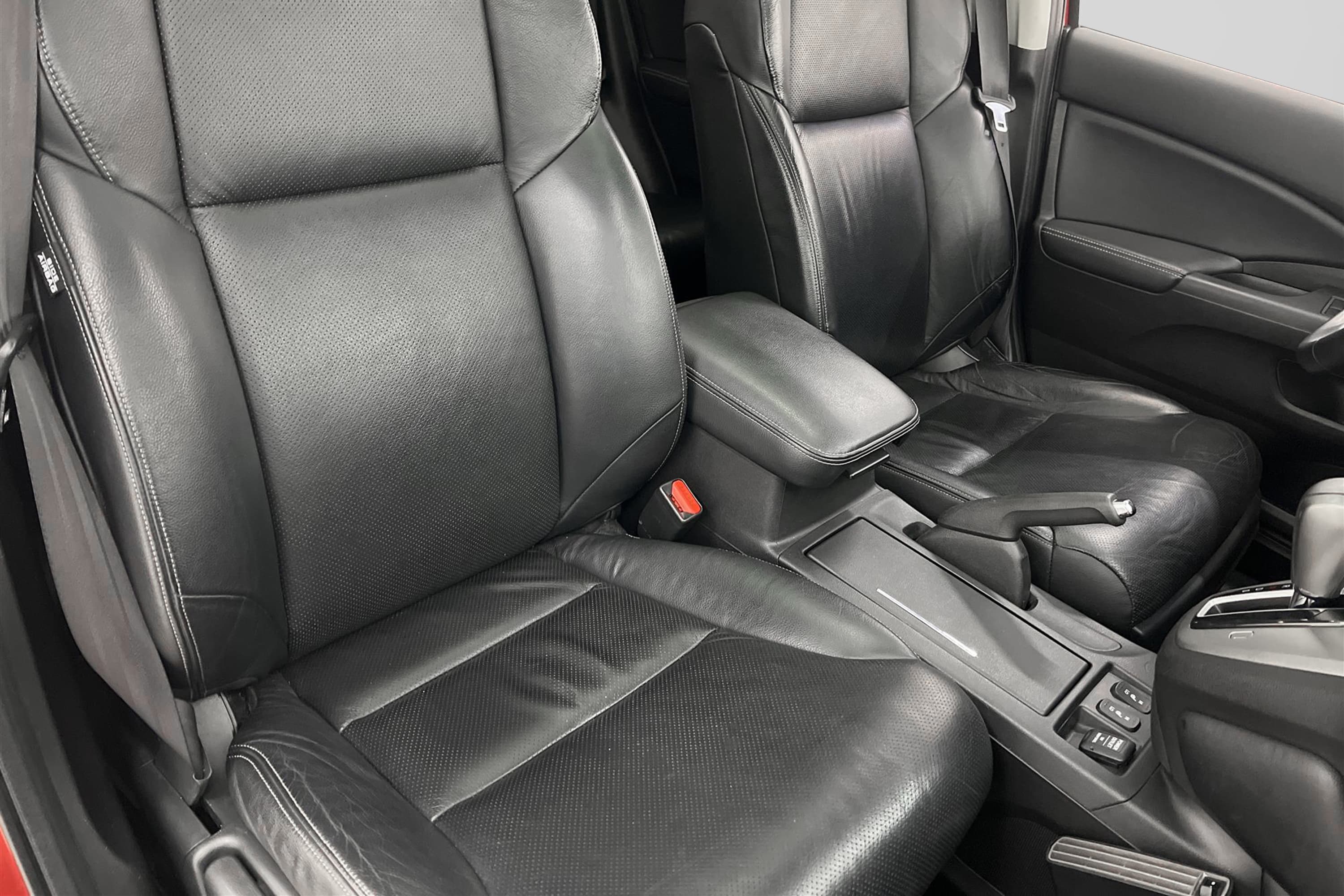 Honda CR-V 2.2 i-DTEC 4WD 150hk Pano Värmare Kamera GPS Drag