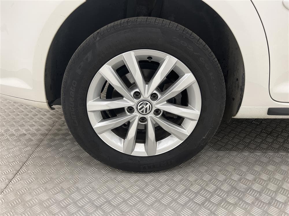VW Touran 1.4 TGI EcoFuel 150hk 514:- Årsskattinteriör