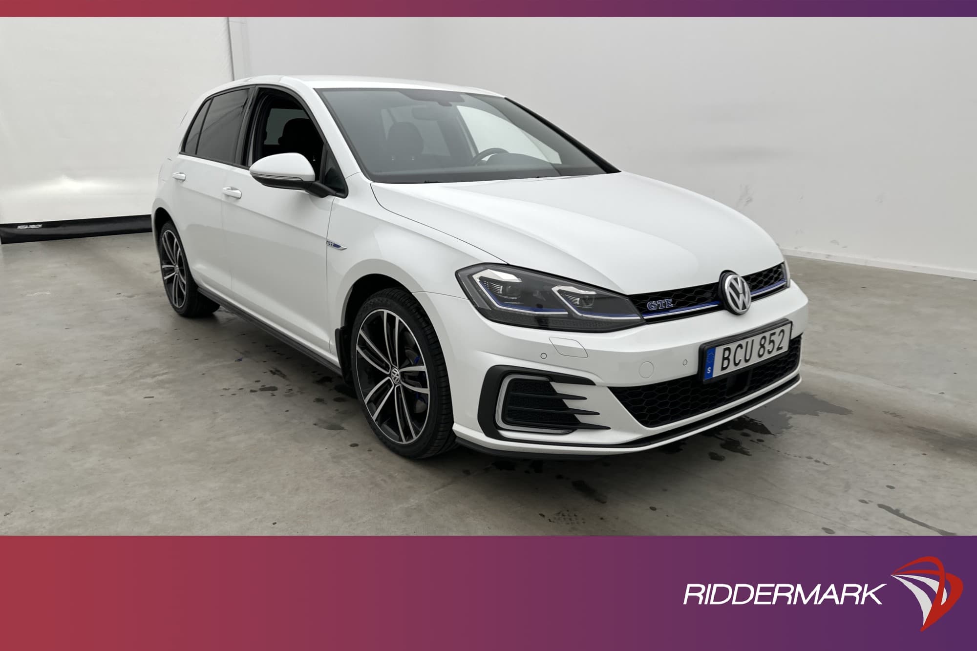 Volkswagen Golf GTE 204hk