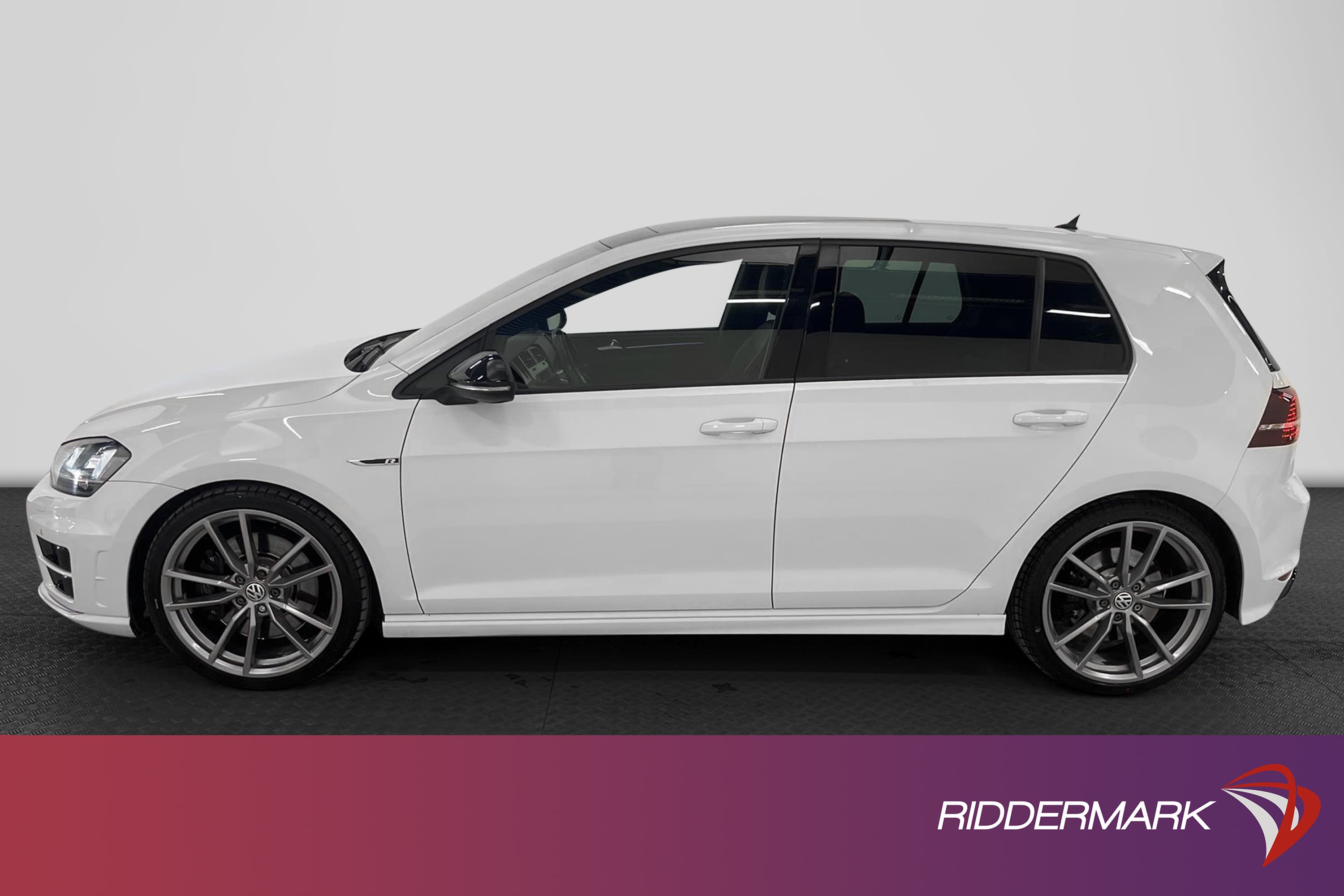 Volkswagen Golf R 4M 300hk 