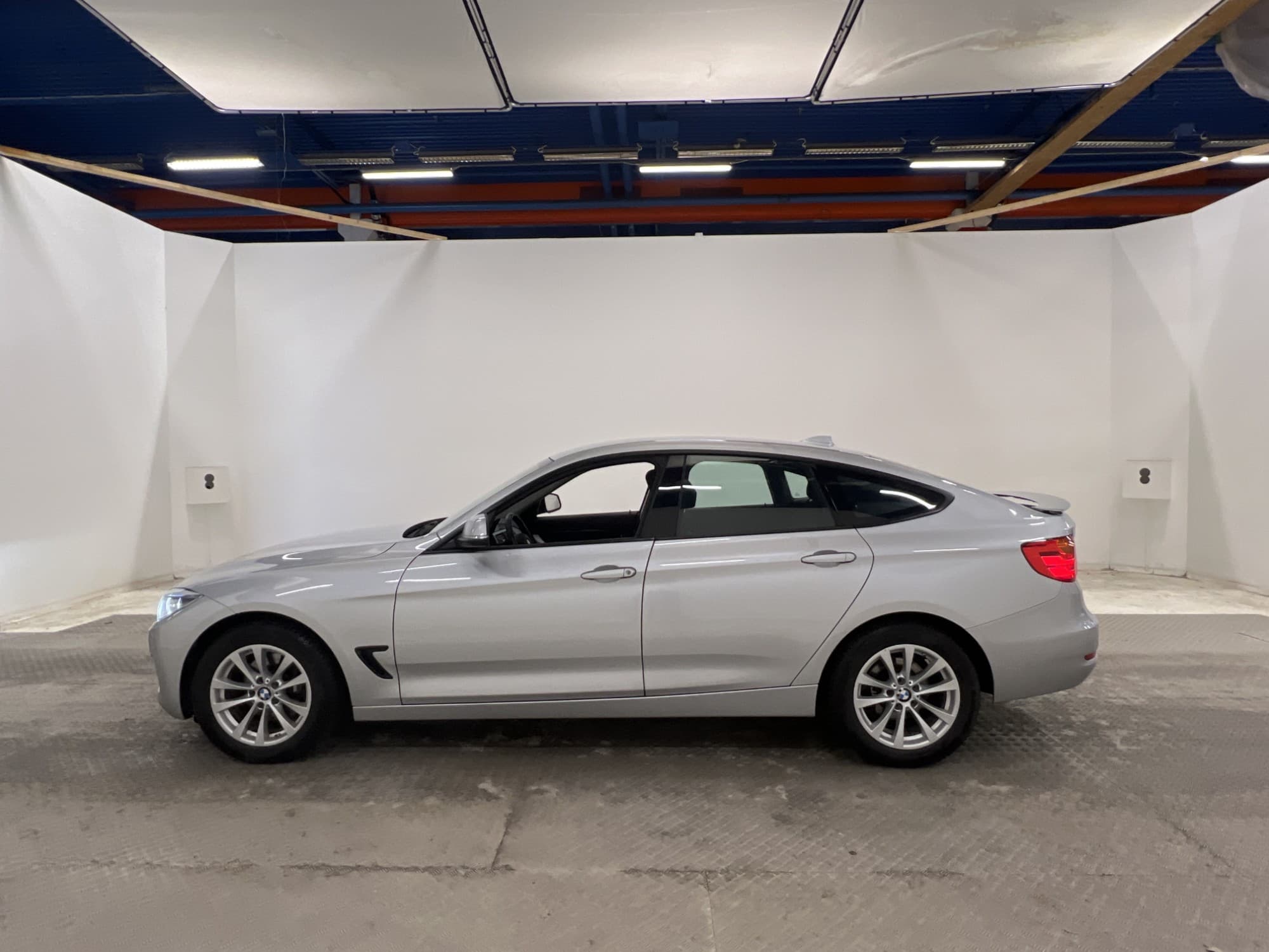 BMW 328i xDrive GT