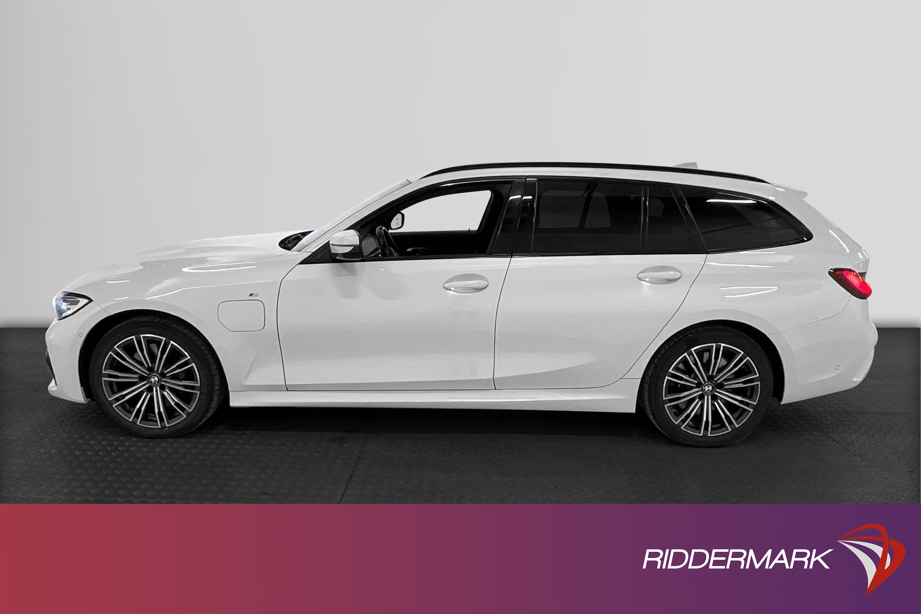 BMW 330e Touring 292hk