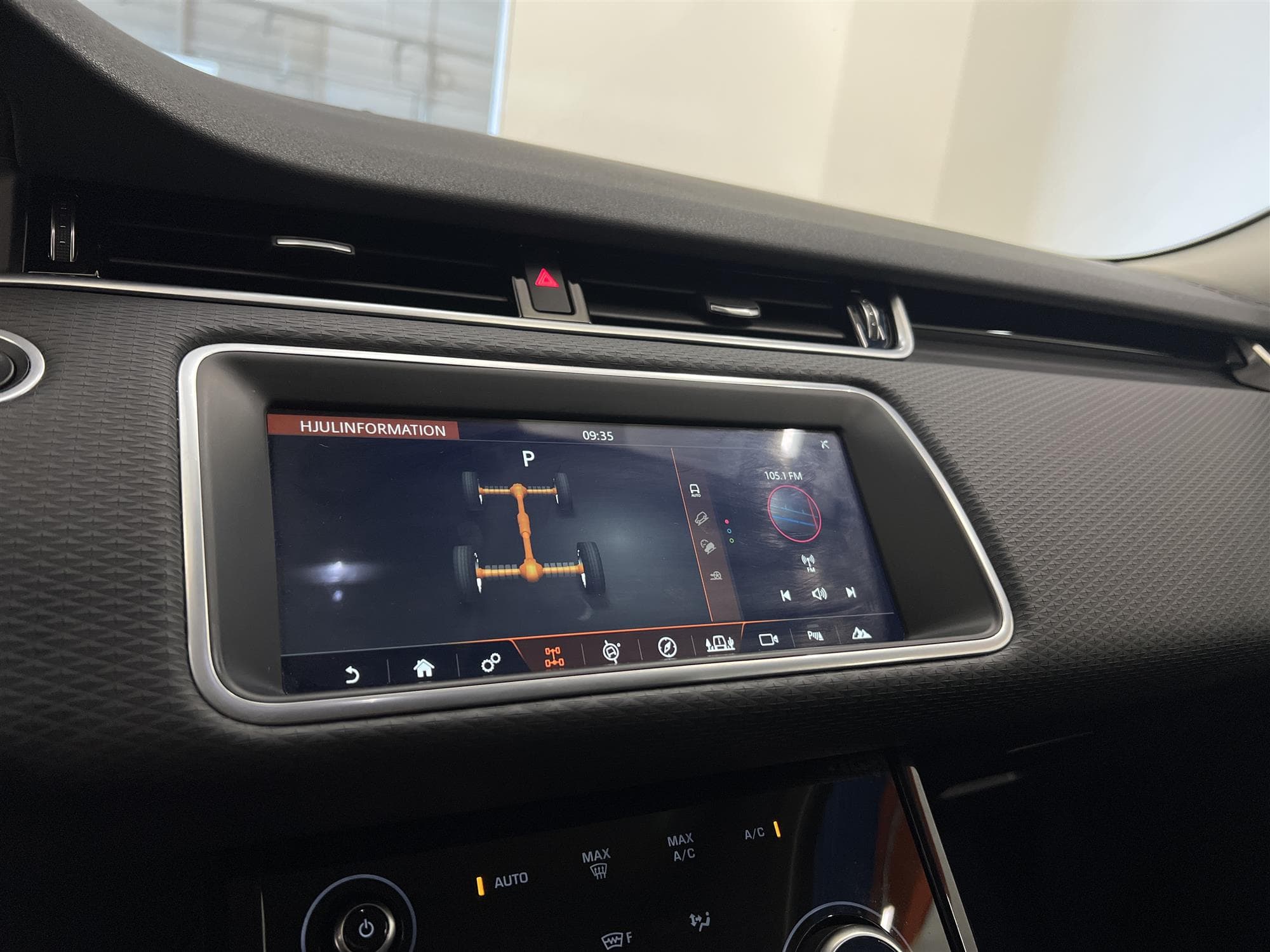 Land Rover Range Rover Evoque D180 MHEV AWD 180hk Navi Cplay