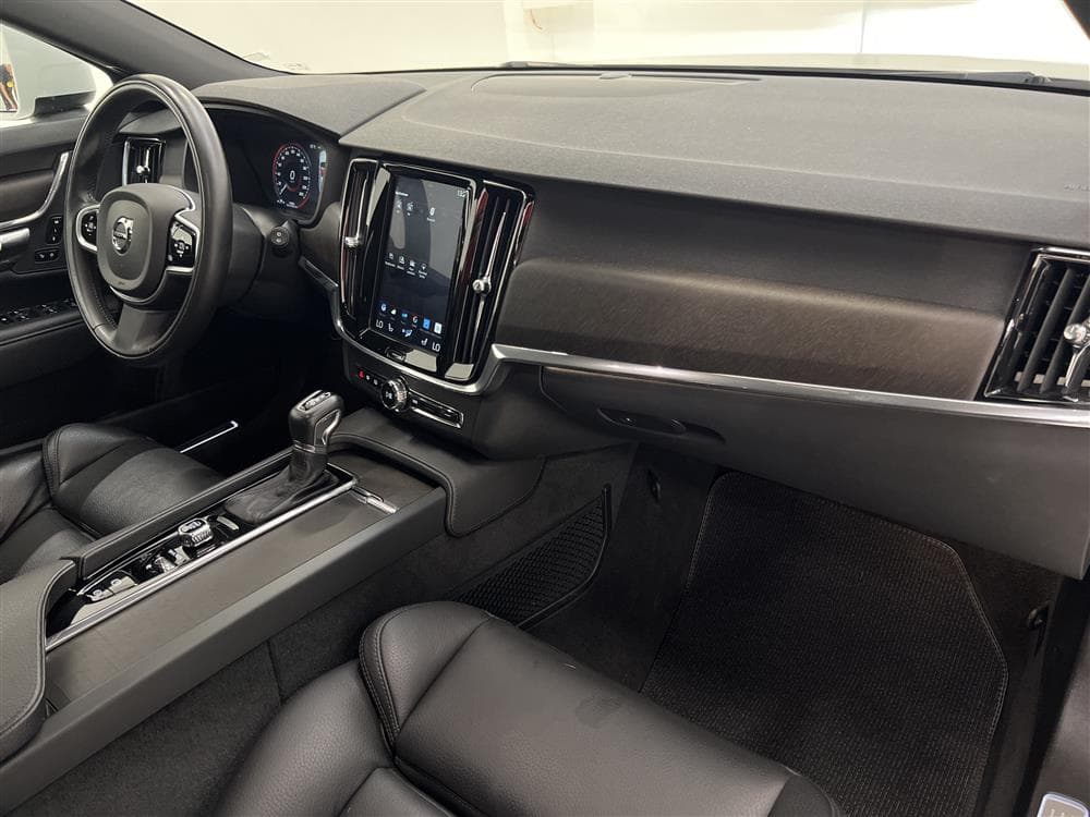 Volvo V90 Cross Country D4 AWD Pro VOC Värmare Navi Drag