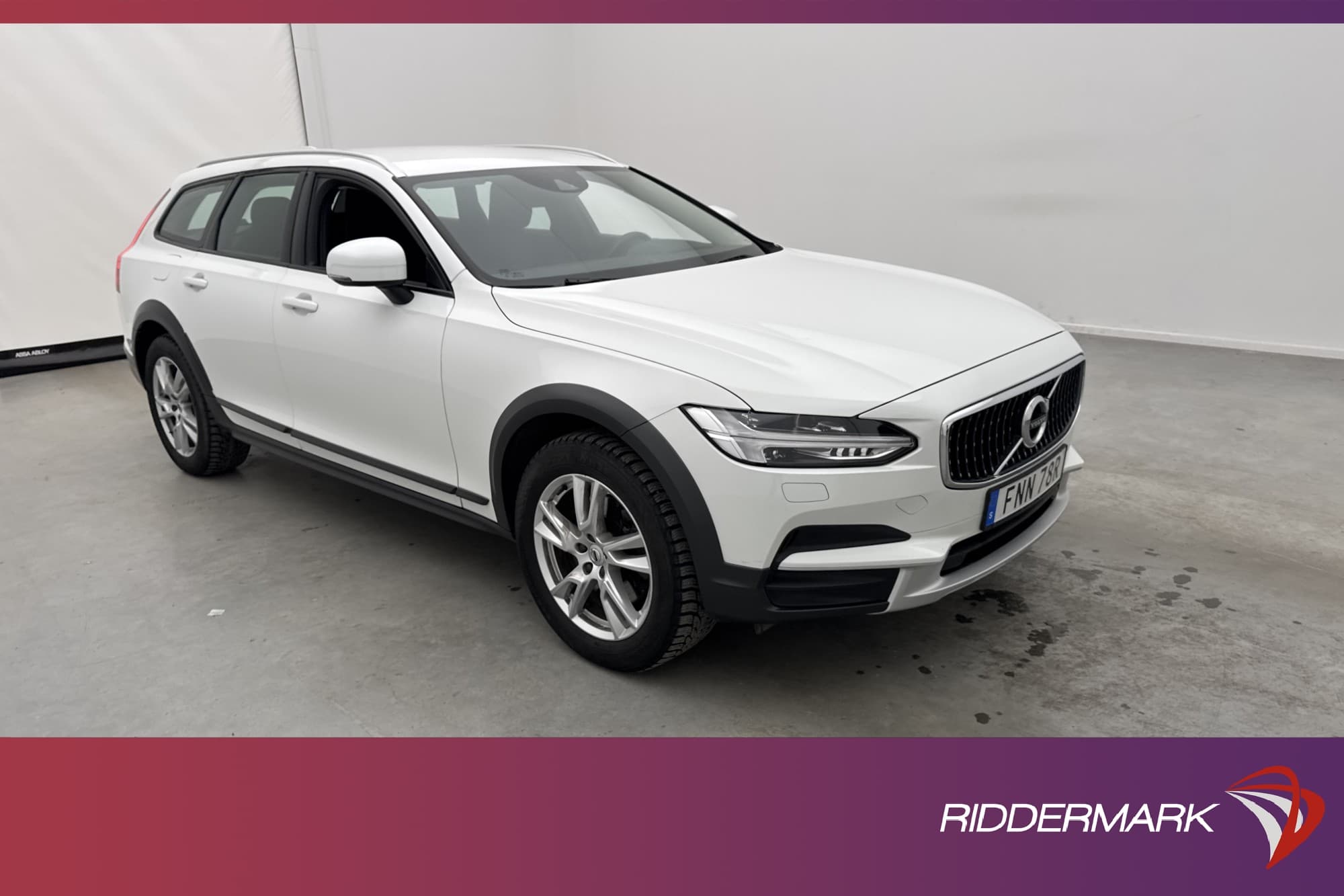 Volvo V90 Cross Country D4 AWD