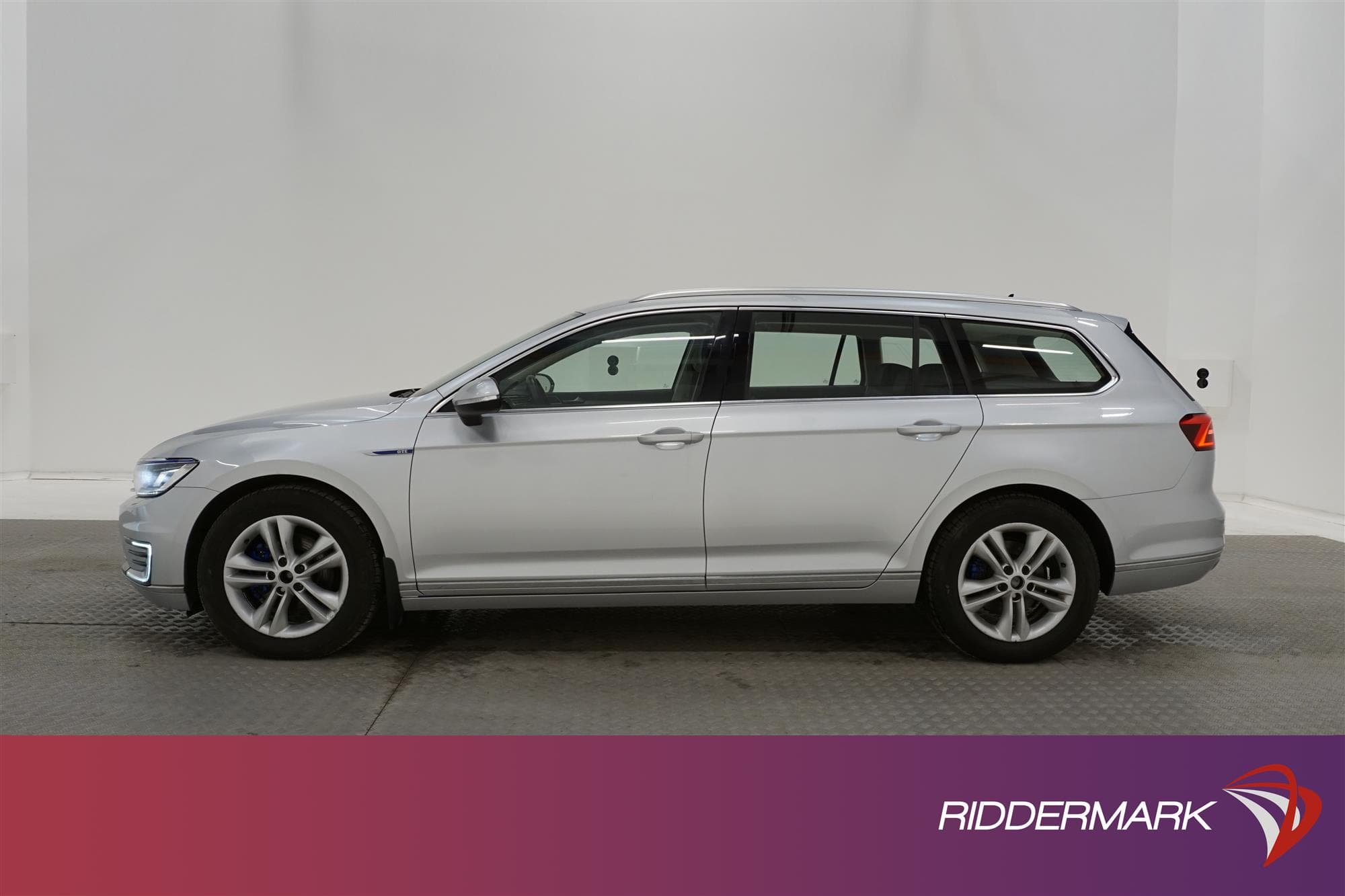 Volkswagen Passat GTE 218hk