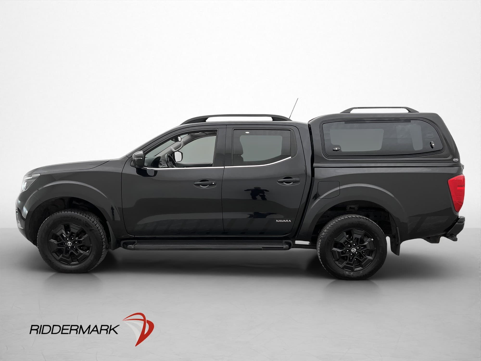 Nissan Navara N-Guard 2.3 4WD Drag 360° Diff Skinn CARPLAY