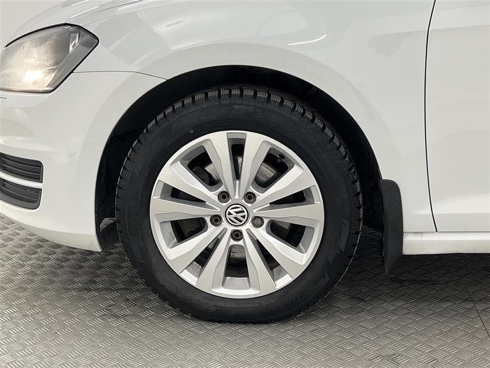 Volkswagen Golf SC 1.6 TDI 105hk B-kamera Navi 0.4l/milinteriör